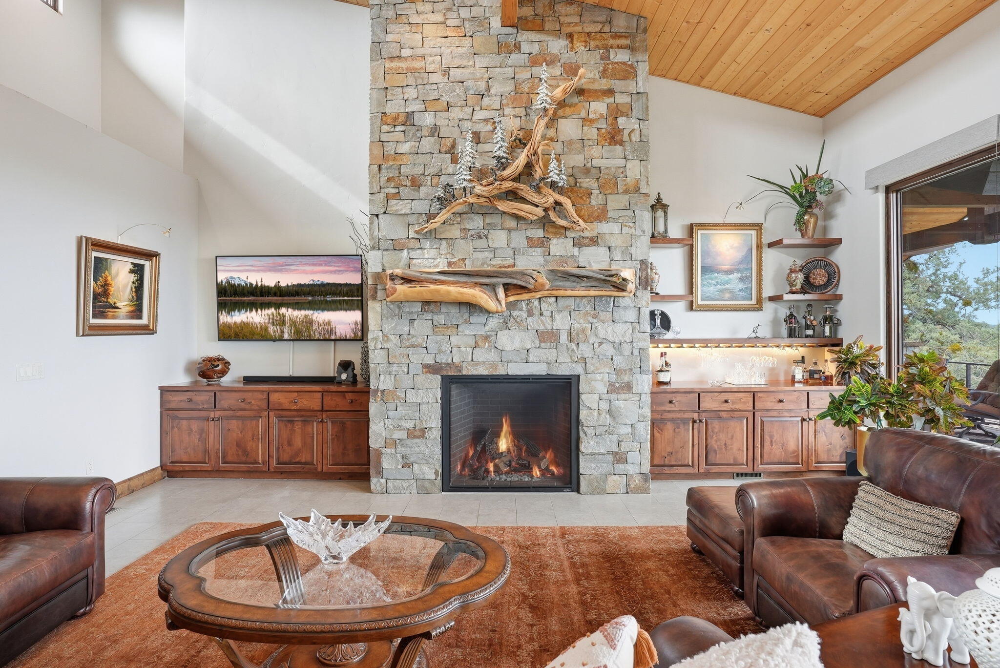 3487 NW Greenleaf Way