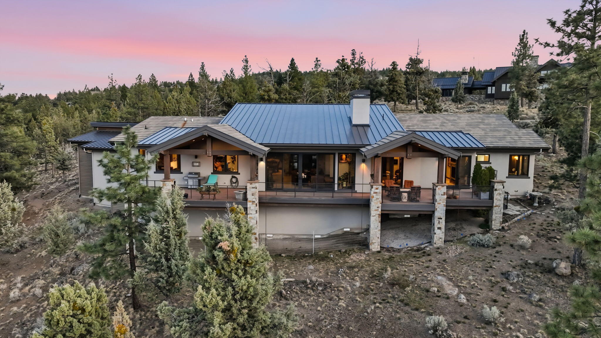 3487 NW Greenleaf Way