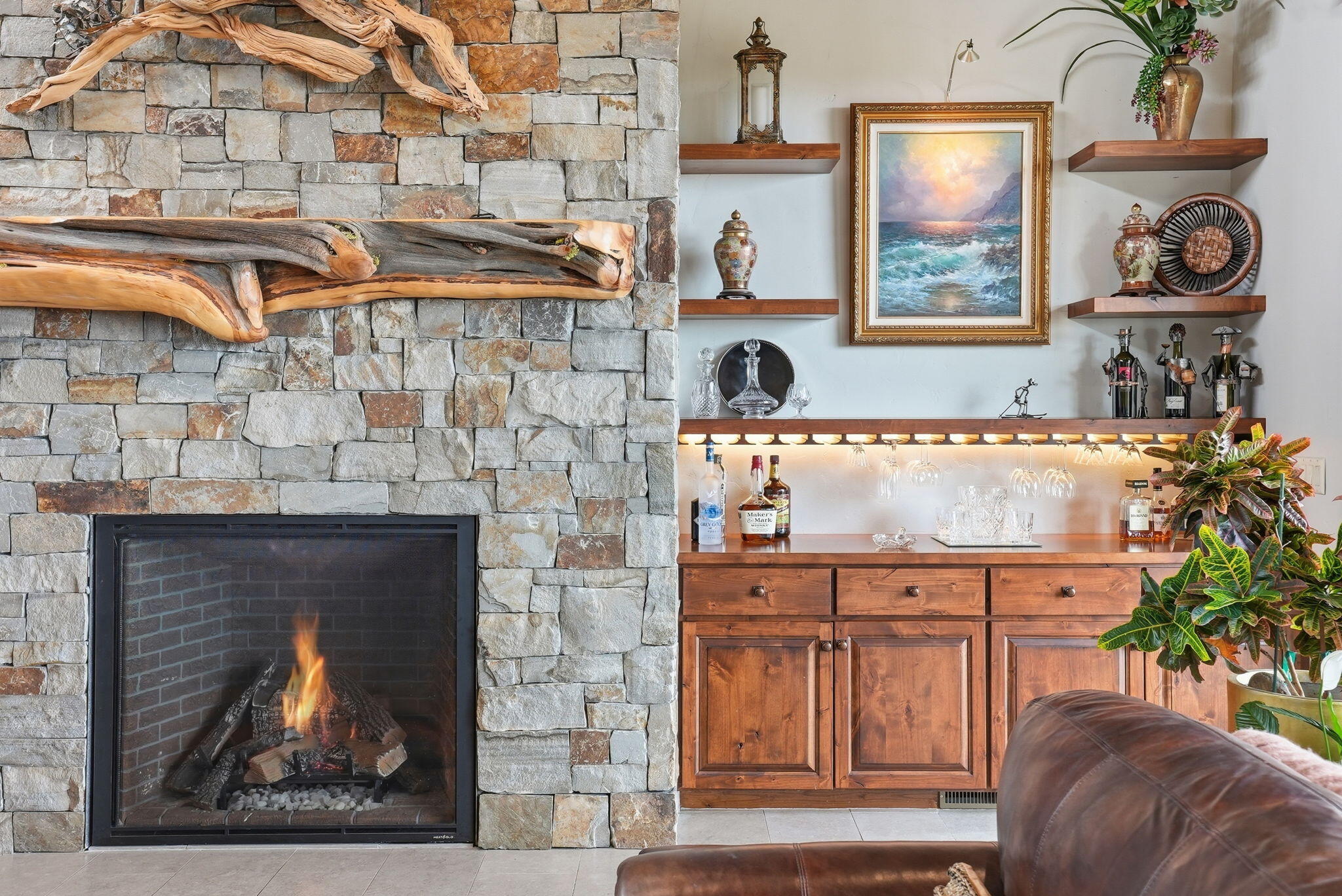 3487 NW Greenleaf Way