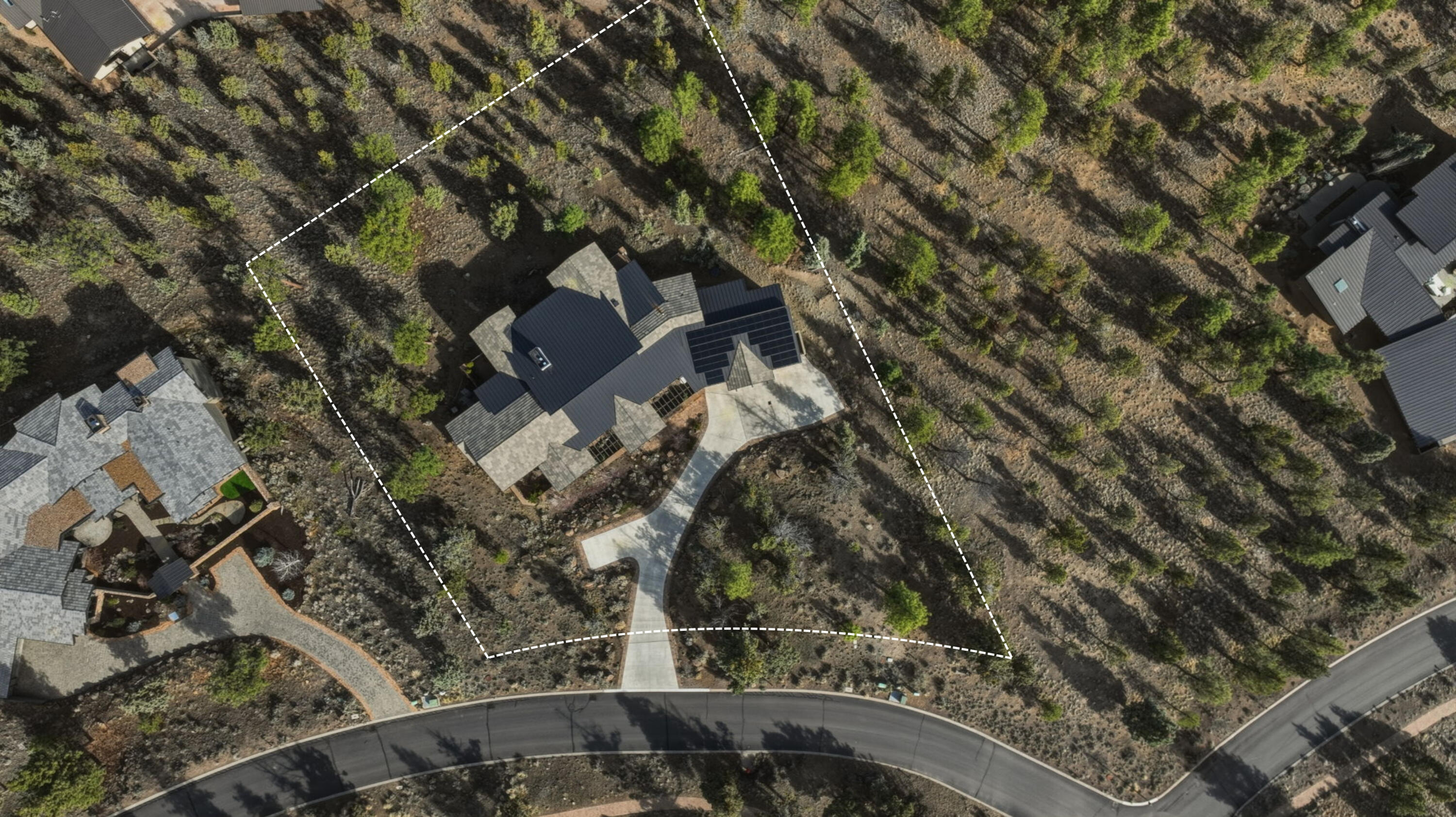 3487 NW Greenleaf Way