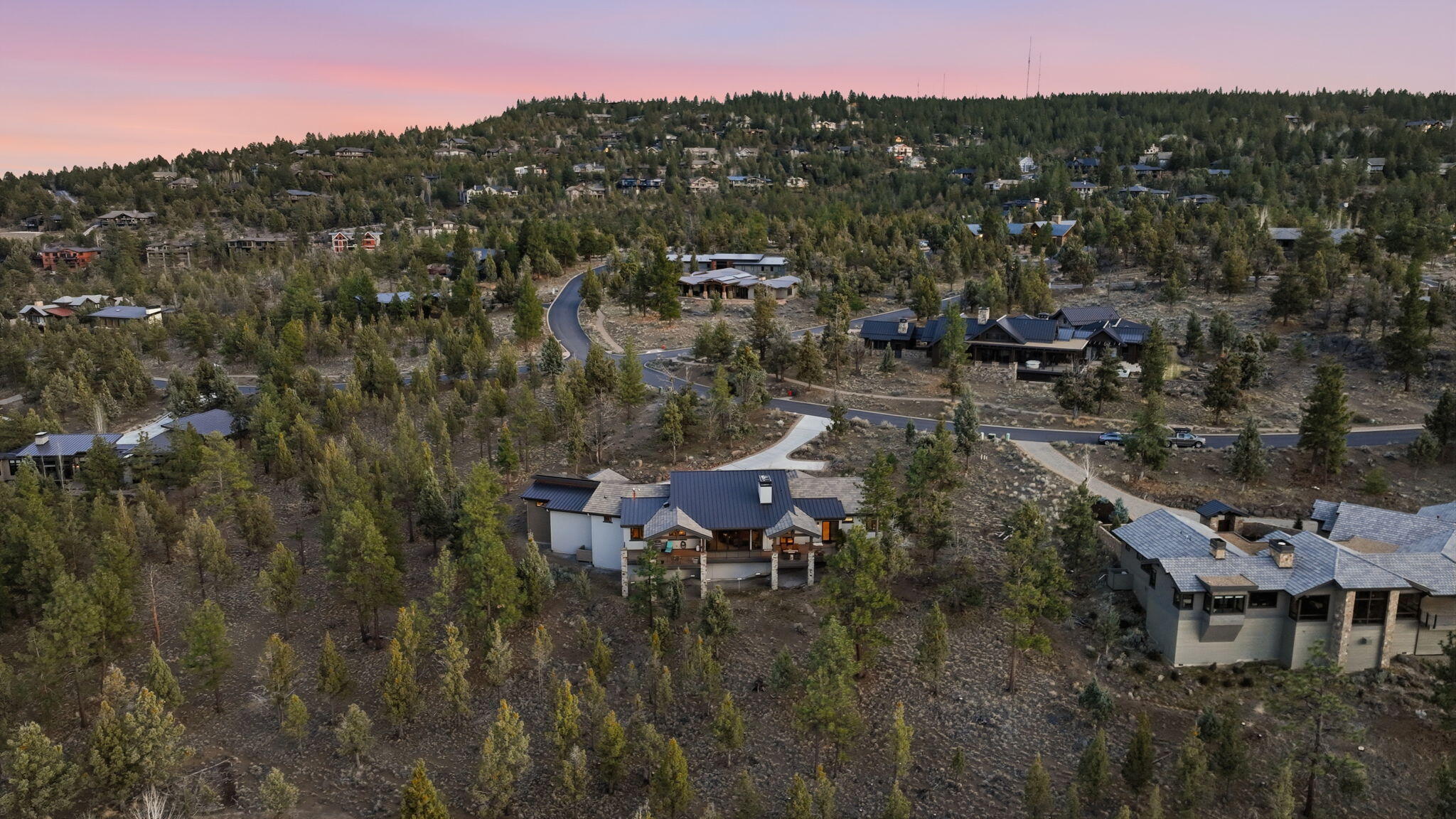 3487 NW Greenleaf Way