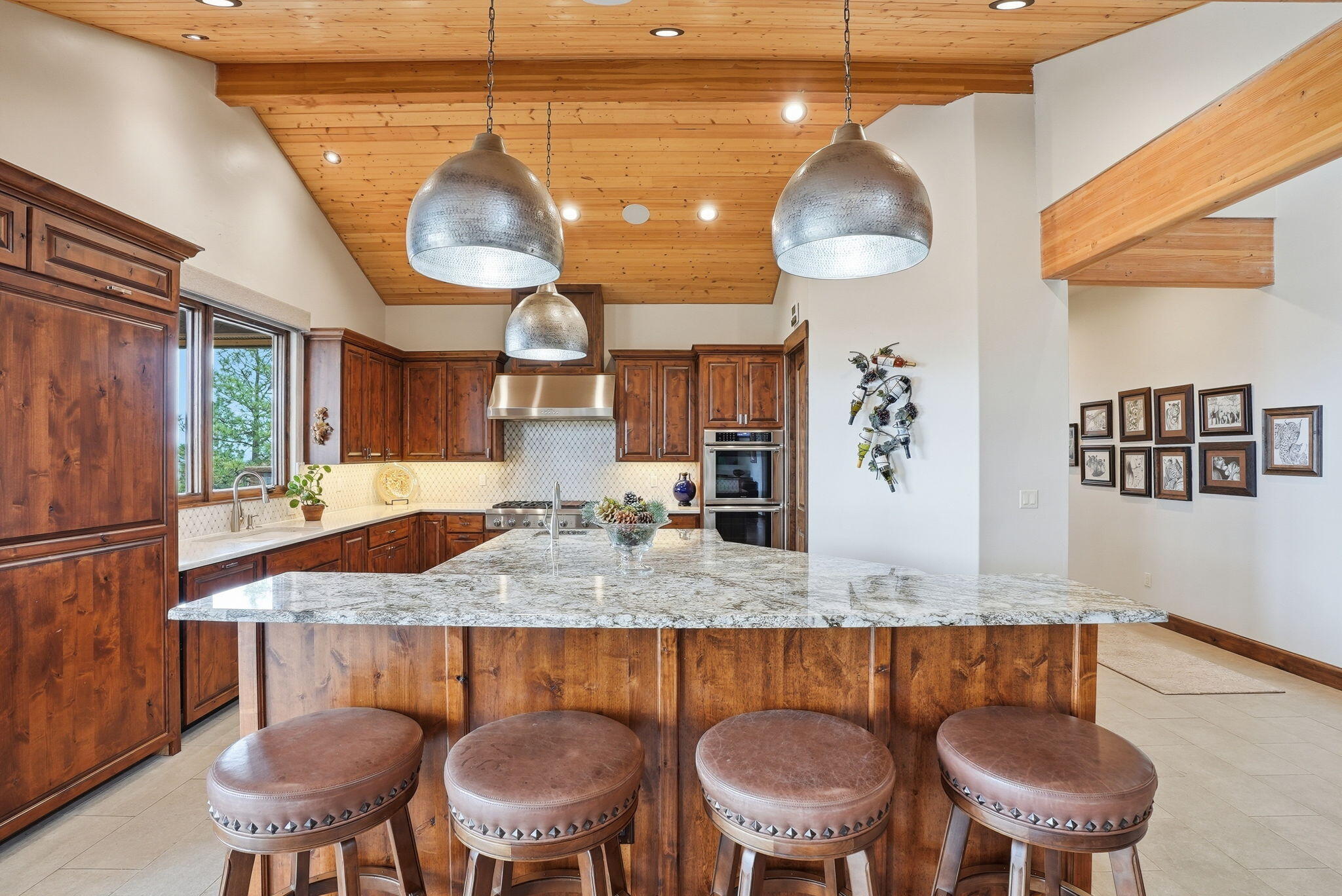 3487 NW Greenleaf Way