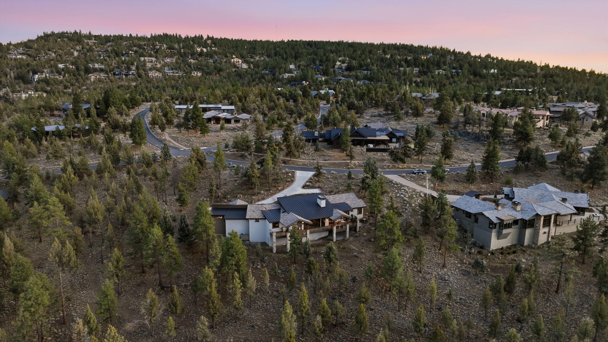 3487 NW Greenleaf Way