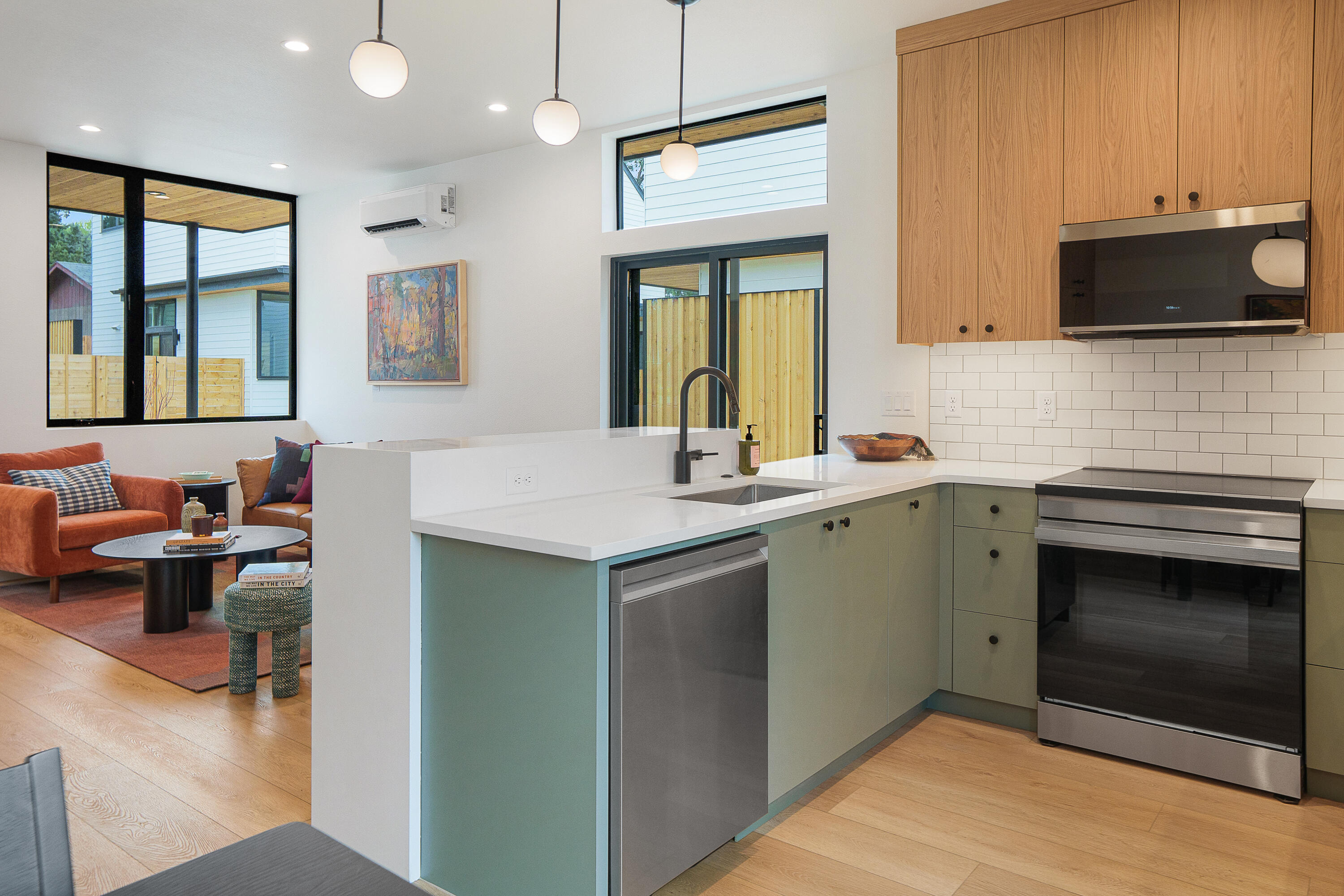 633 NE Marshall Avenue