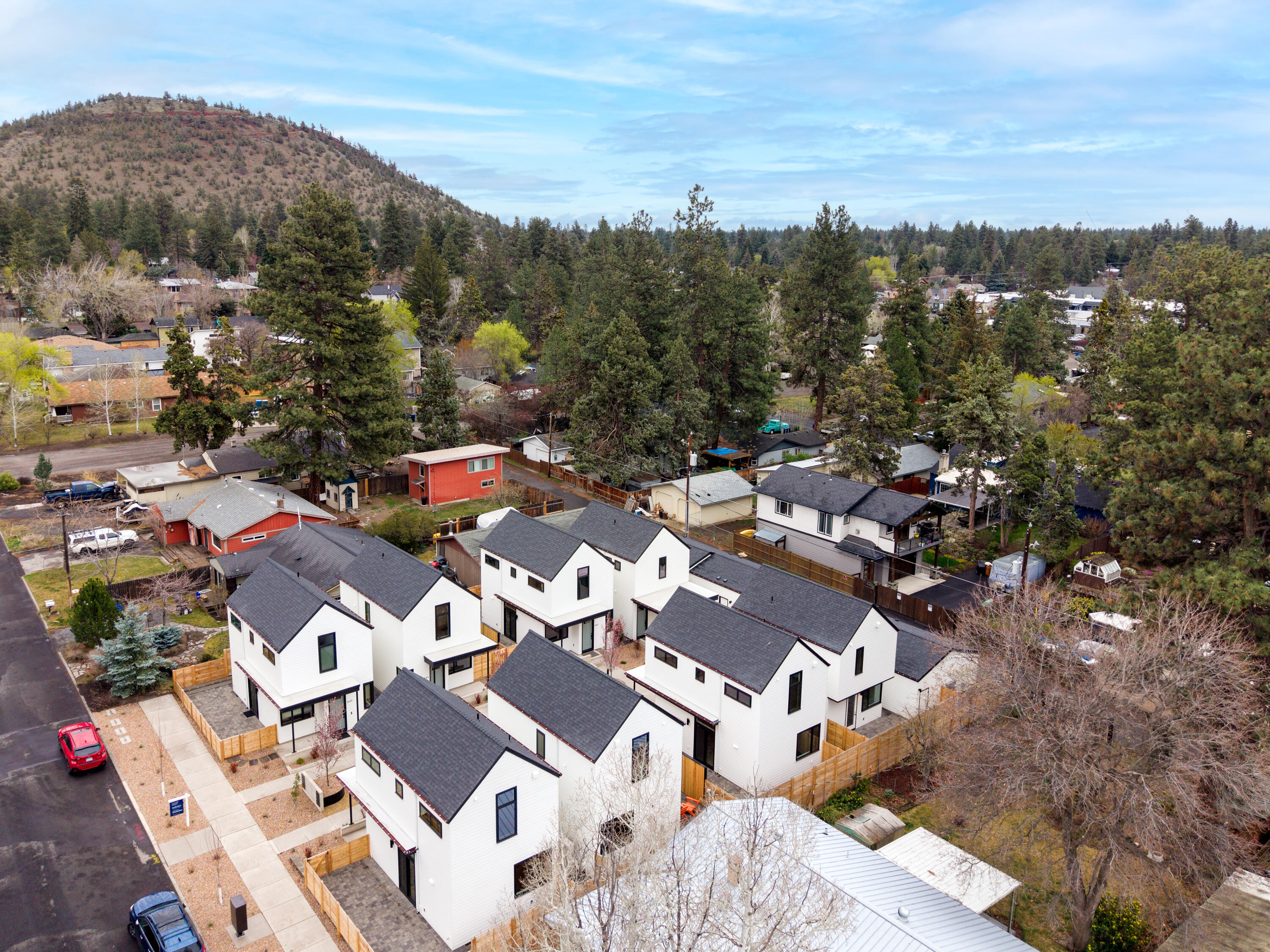 633 NE Marshall Avenue