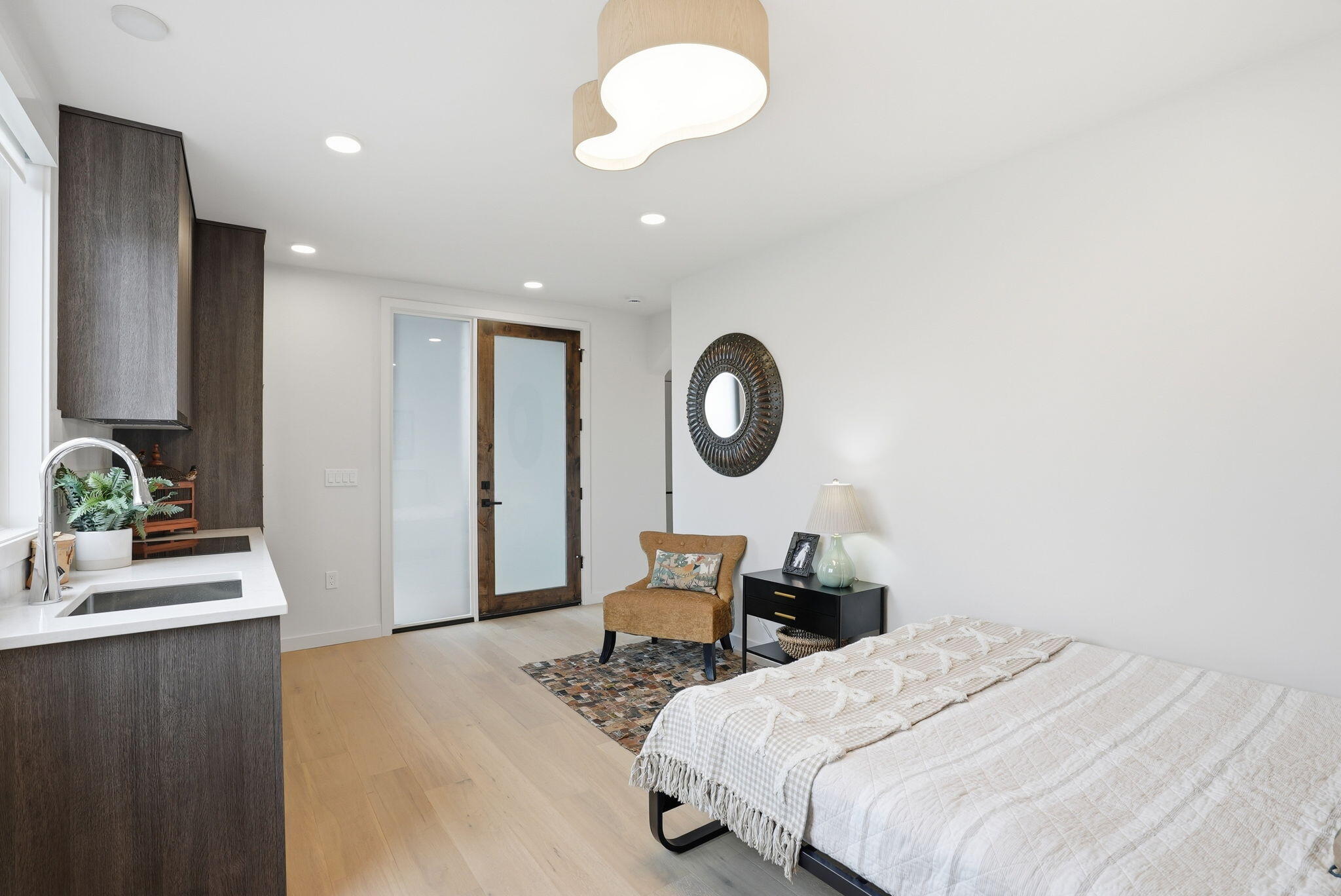207 SW Log Court