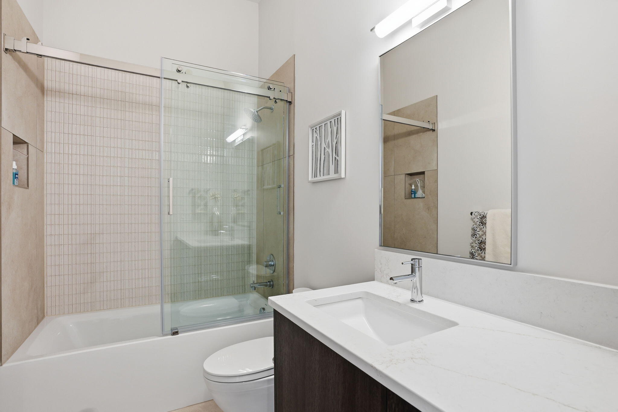 207 SW Log Court