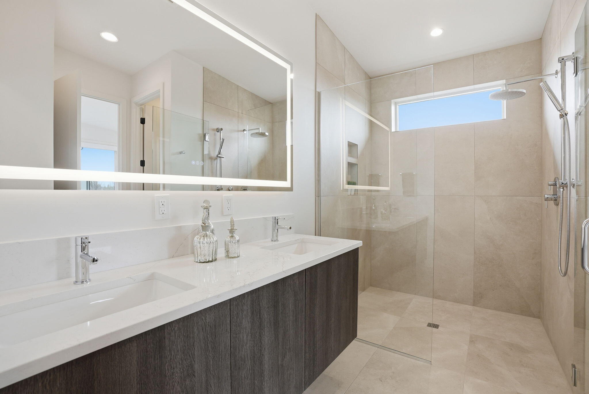 207 SW Log Court