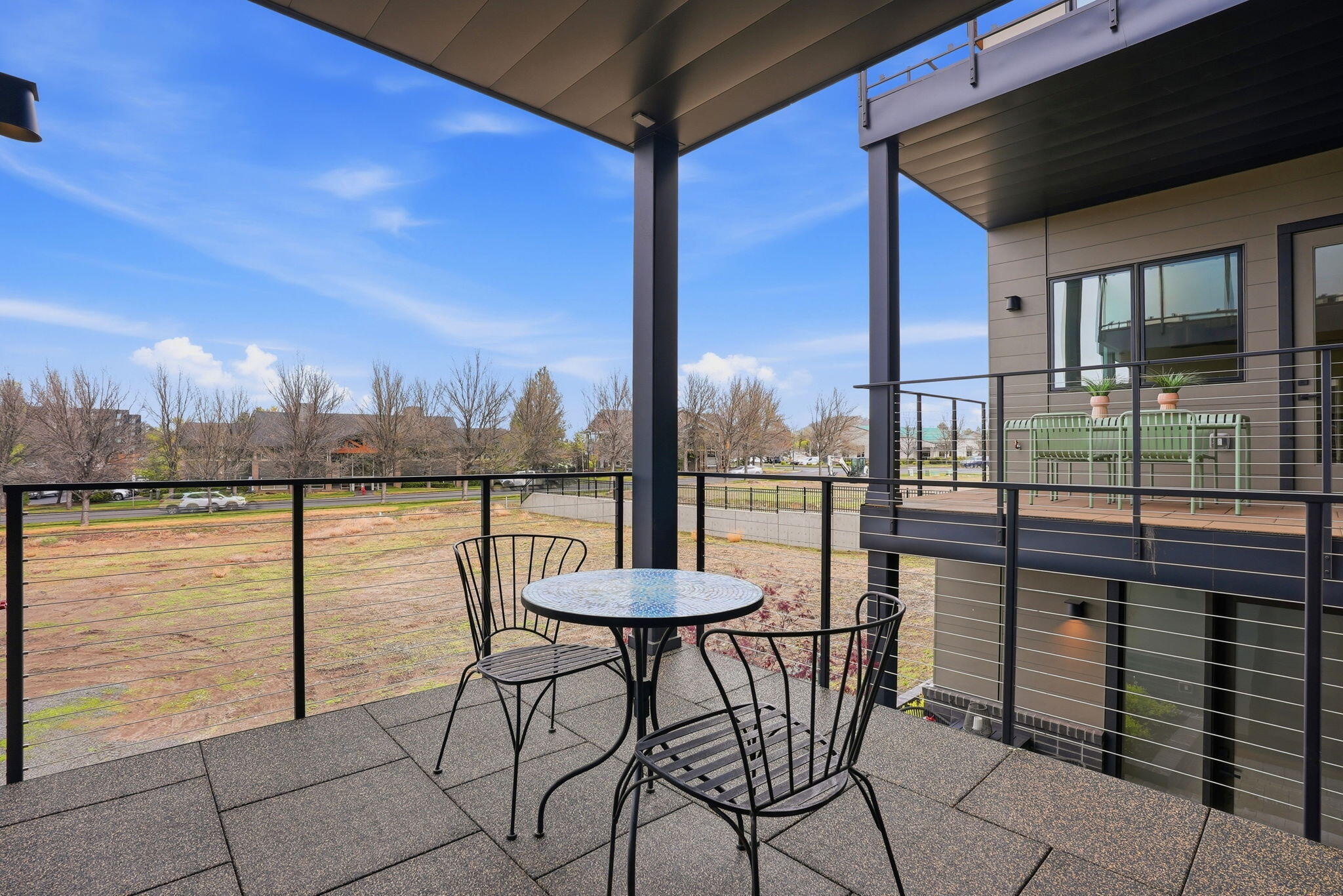 207 SW Log Court