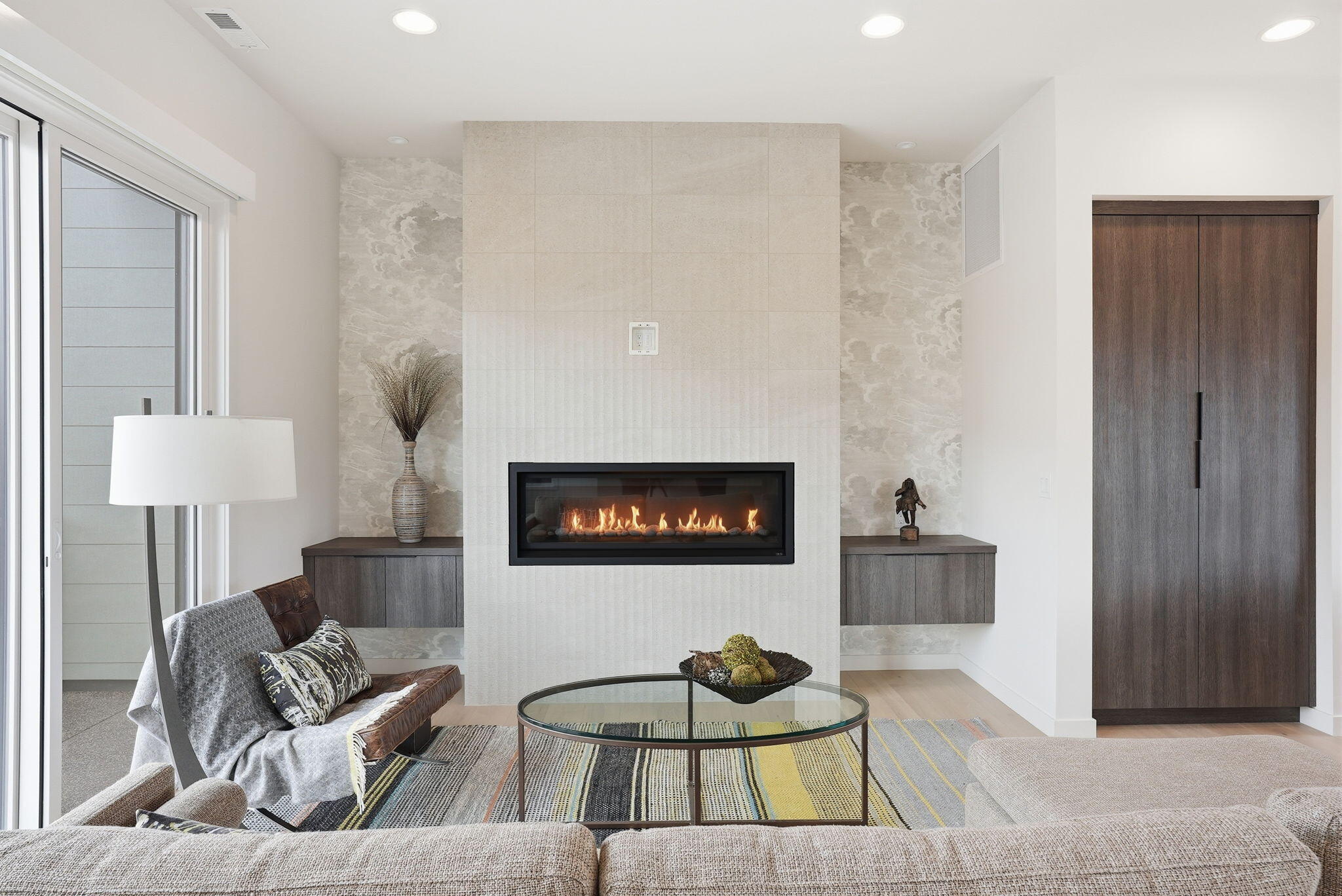 207 SW Log Court
