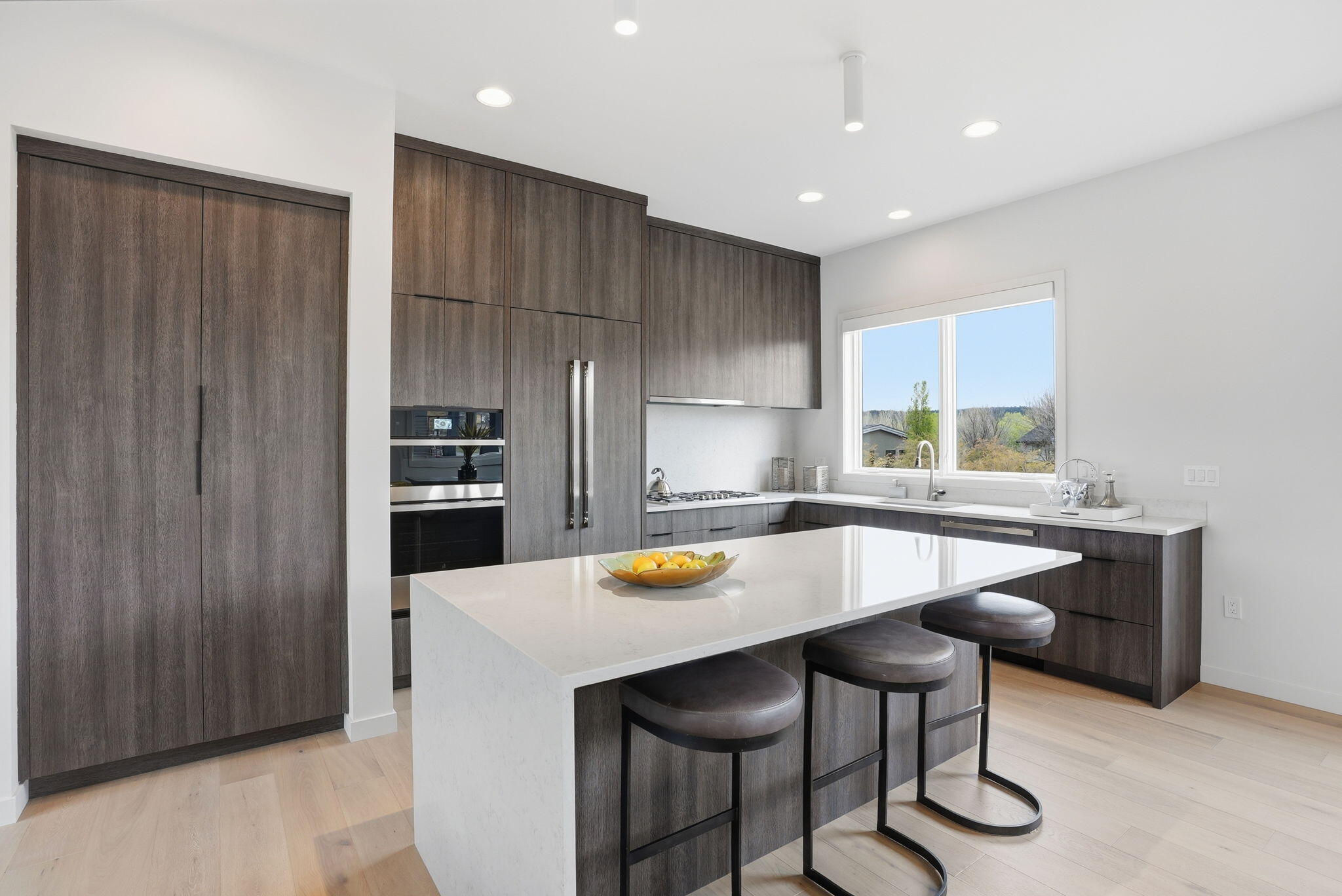 207 SW Log Court