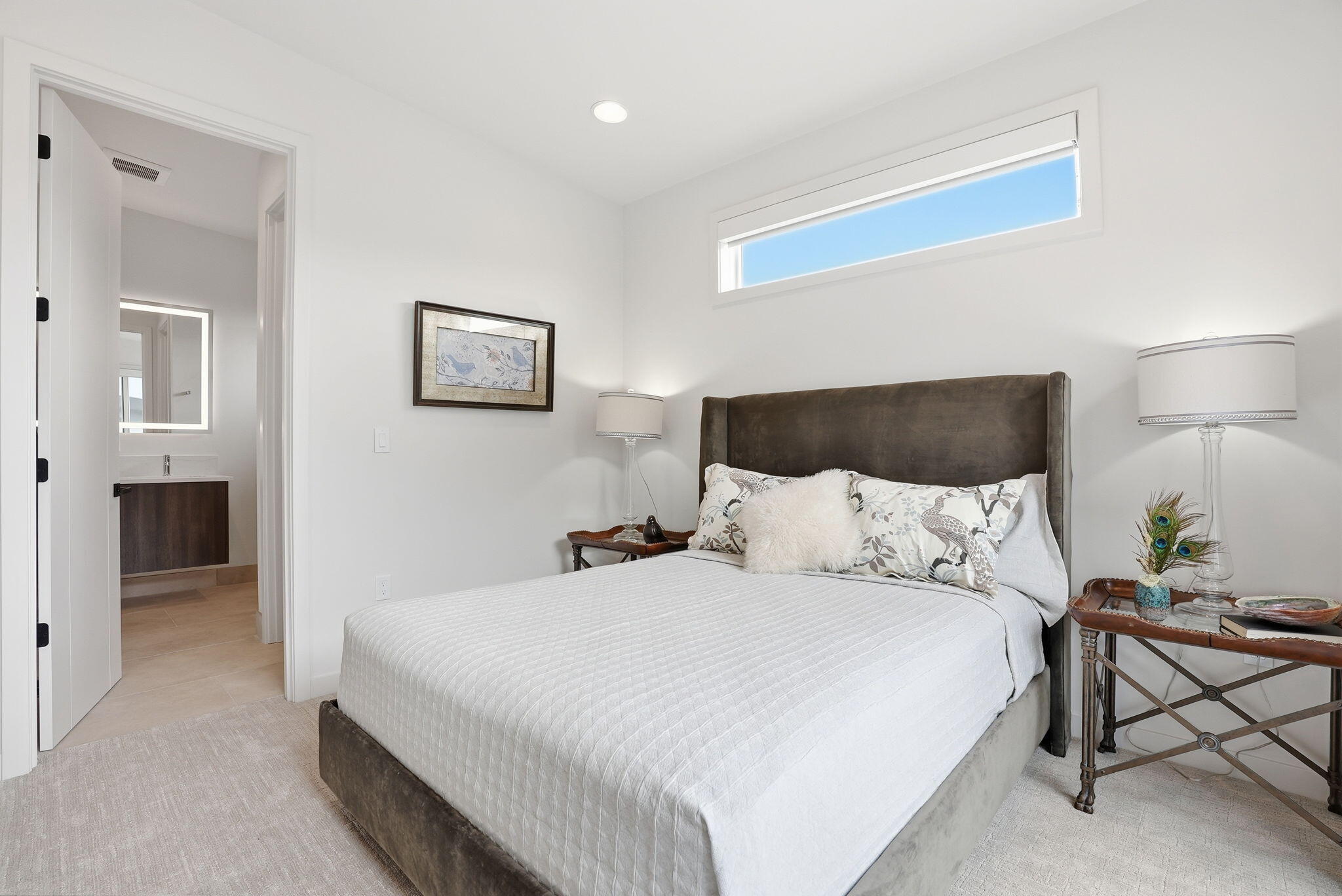 207 SW Log Court