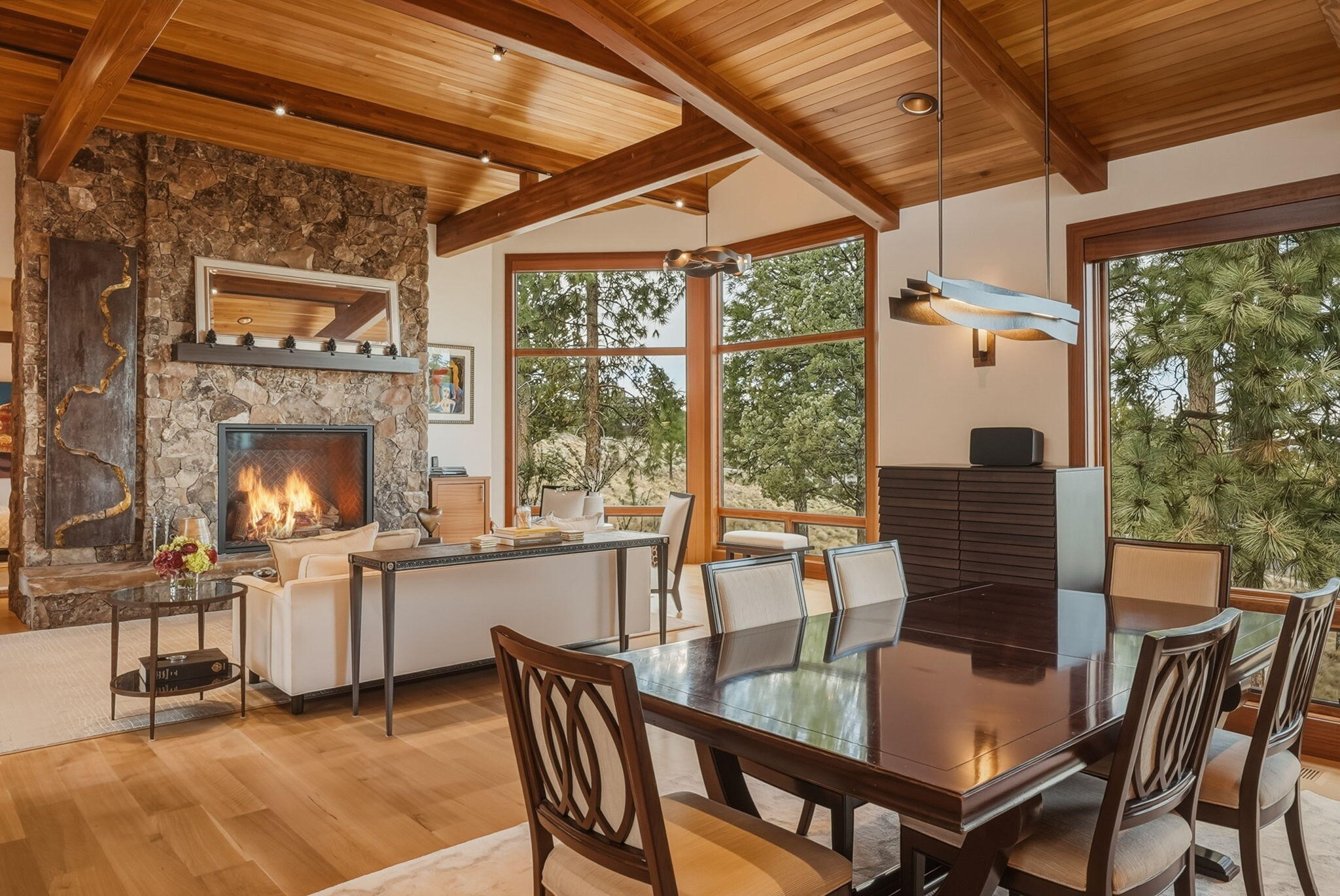 1496 NW Puccoon Court