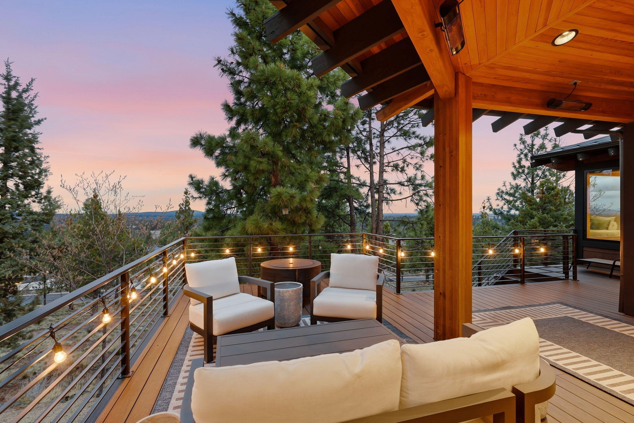 1496 NW Puccoon Court