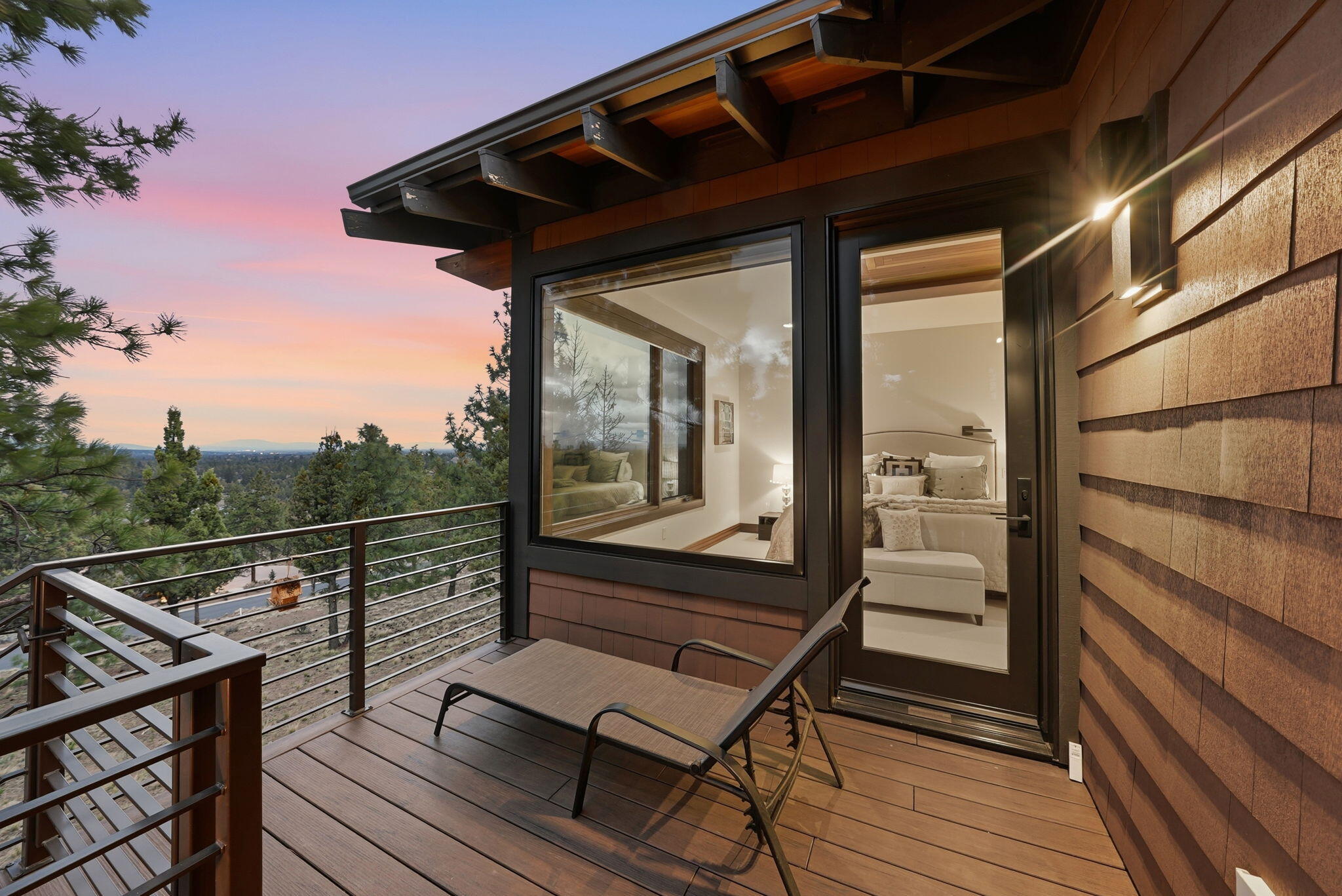 1496 NW Puccoon Court