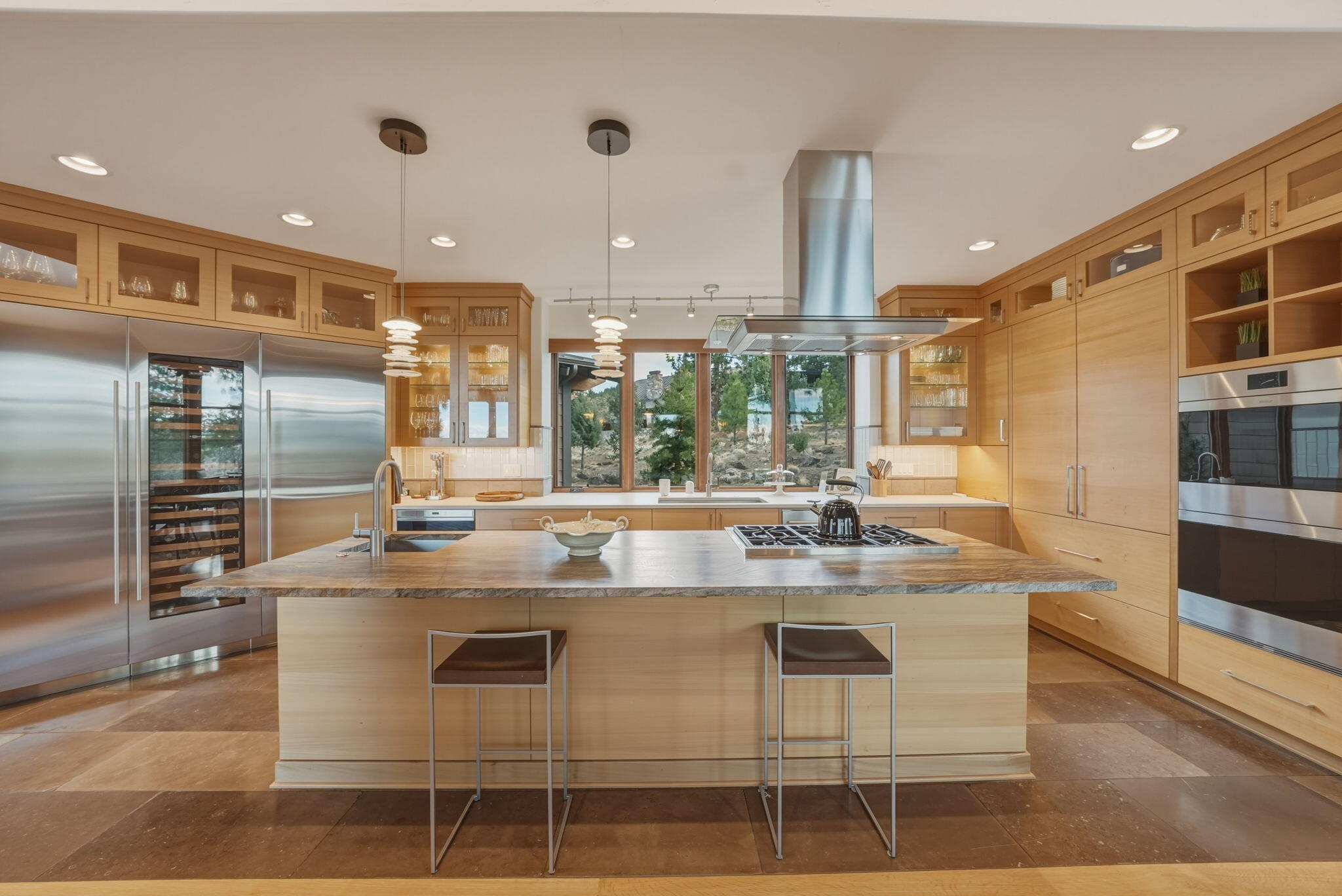 1496 NW Puccoon Court