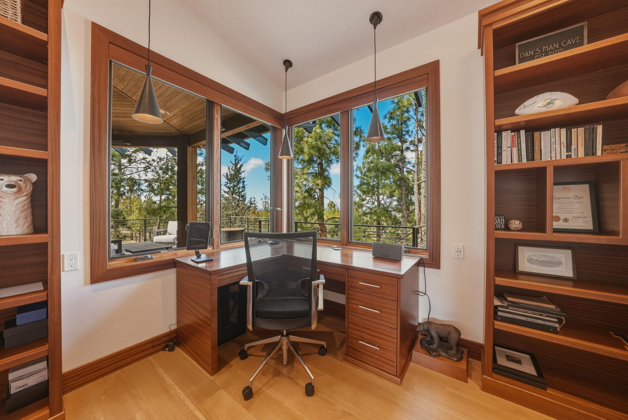 1496 NW Puccoon Court