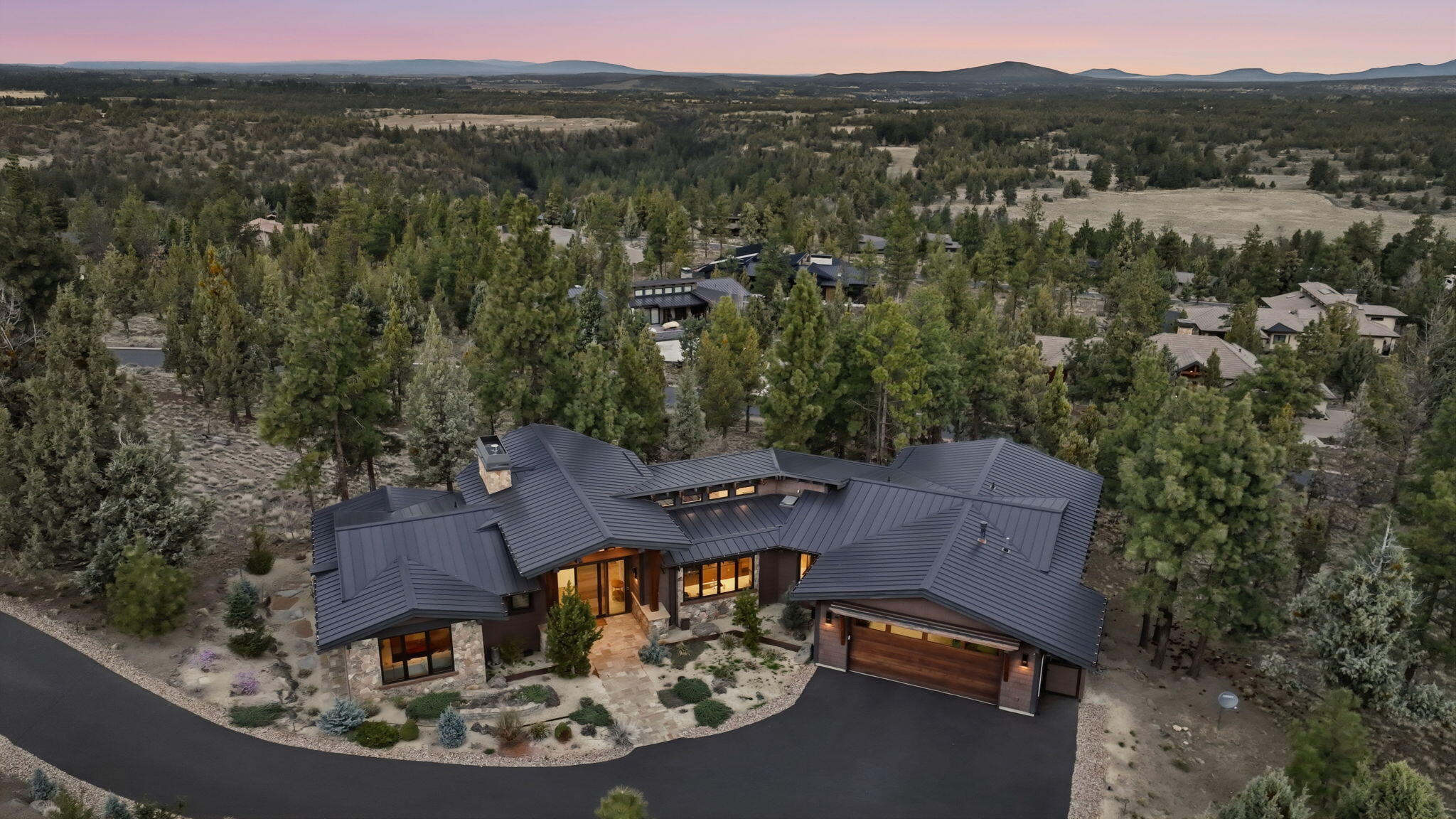 1496 NW Puccoon Court