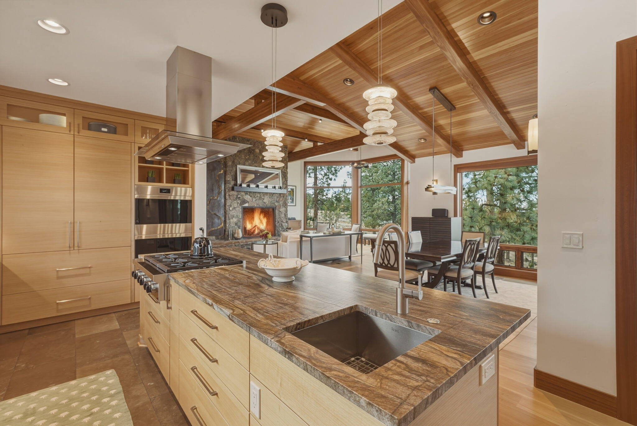 1496 NW Puccoon Court