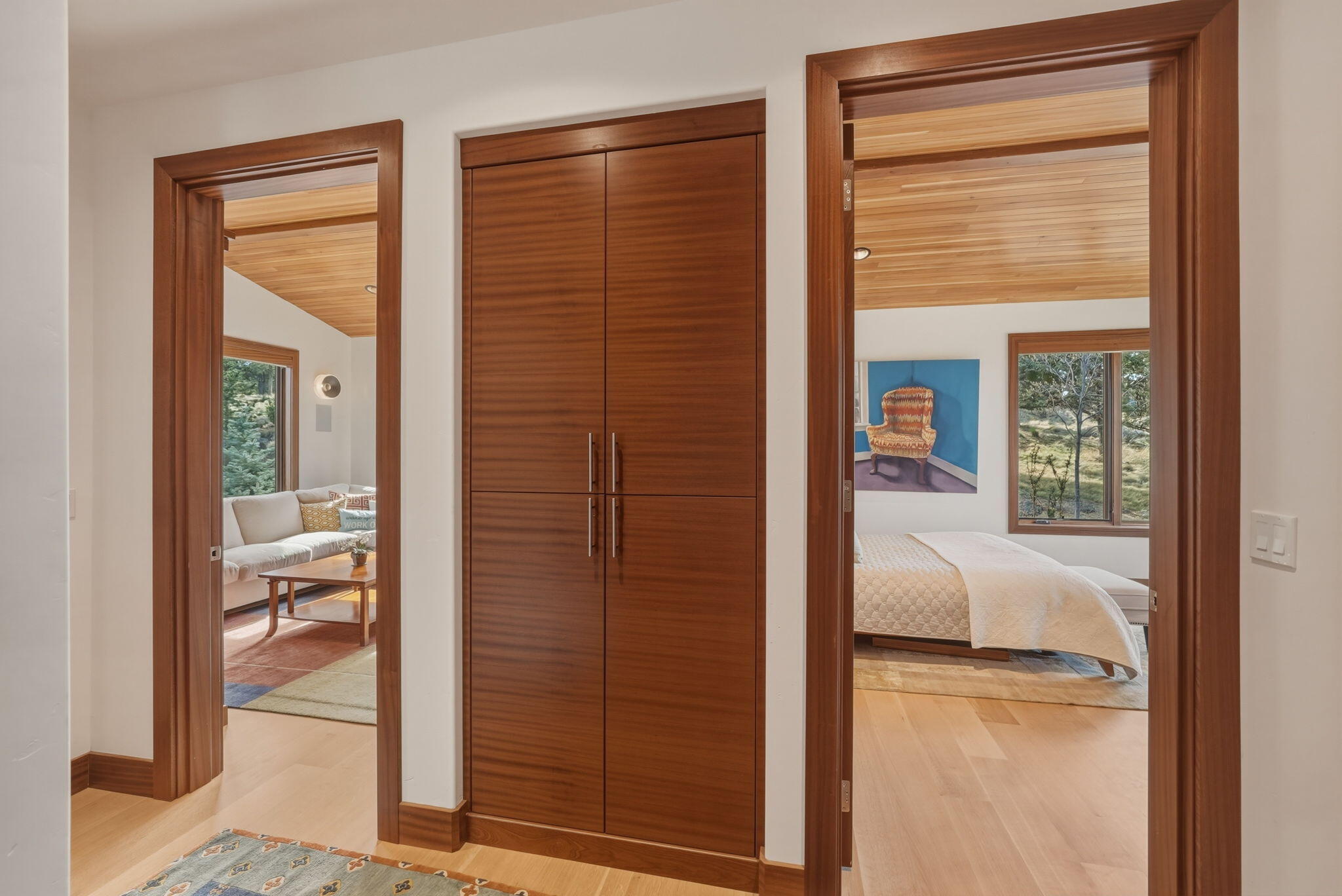 1496 NW Puccoon Court