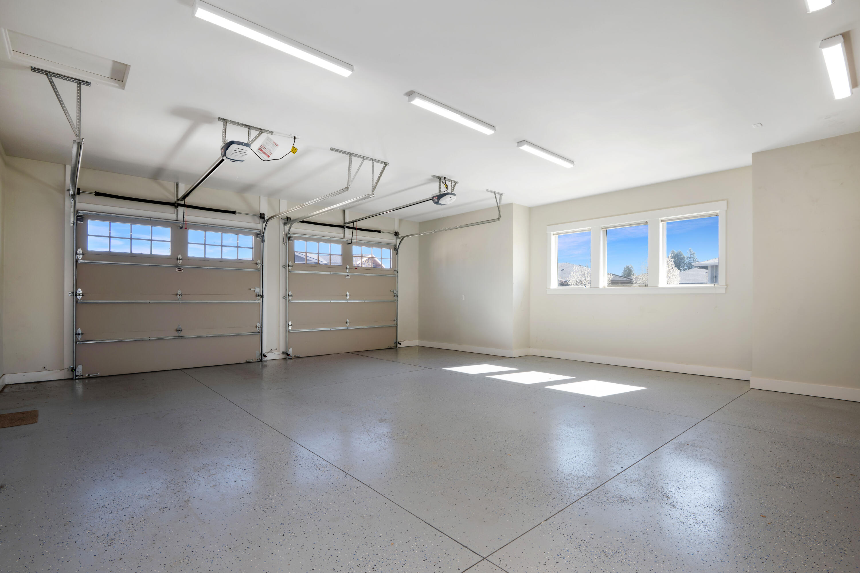 60871 River Rim Drive