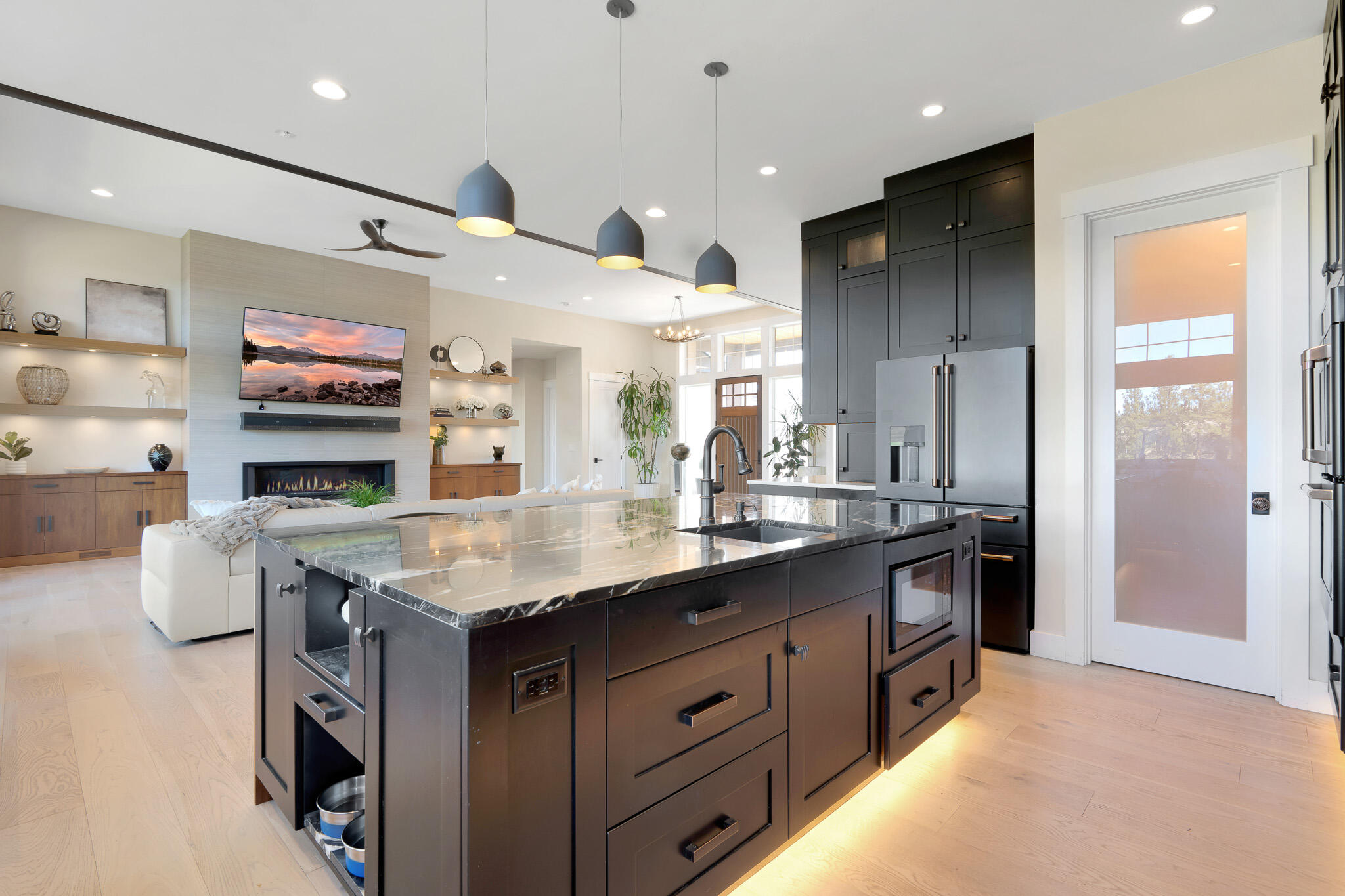 60871 River Rim Drive