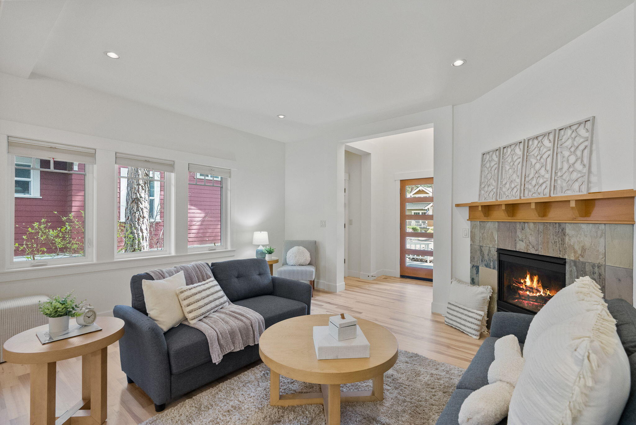 2484 NW Sacagawea Lane