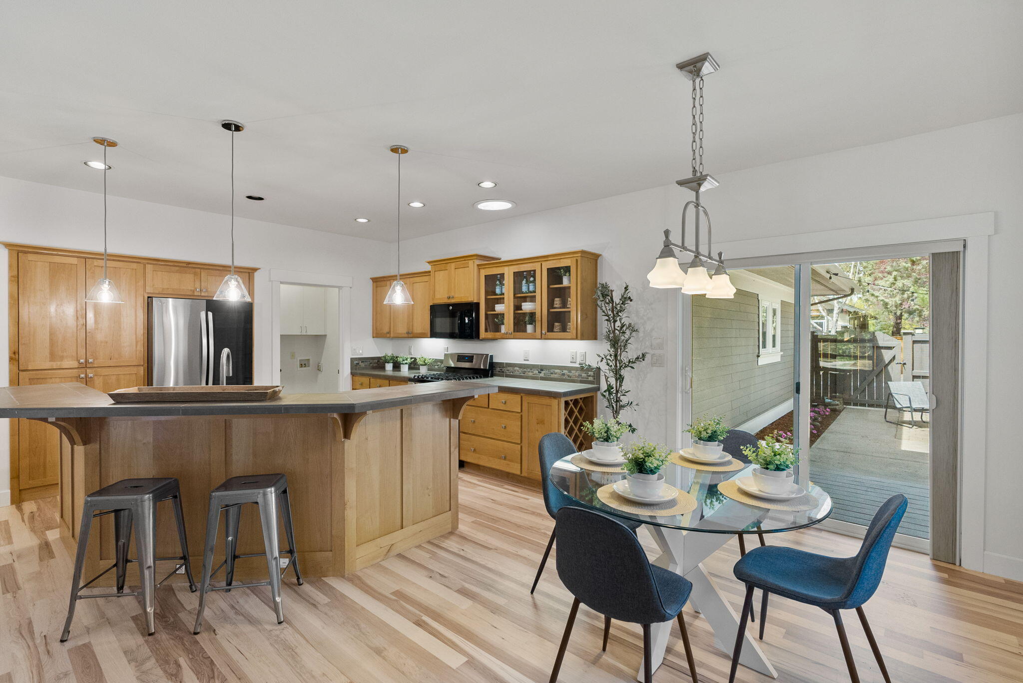 2484 NW Sacagawea Lane