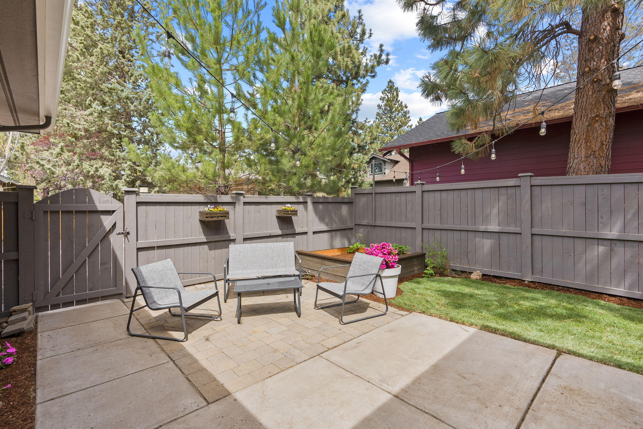 2484 NW Sacagawea Lane