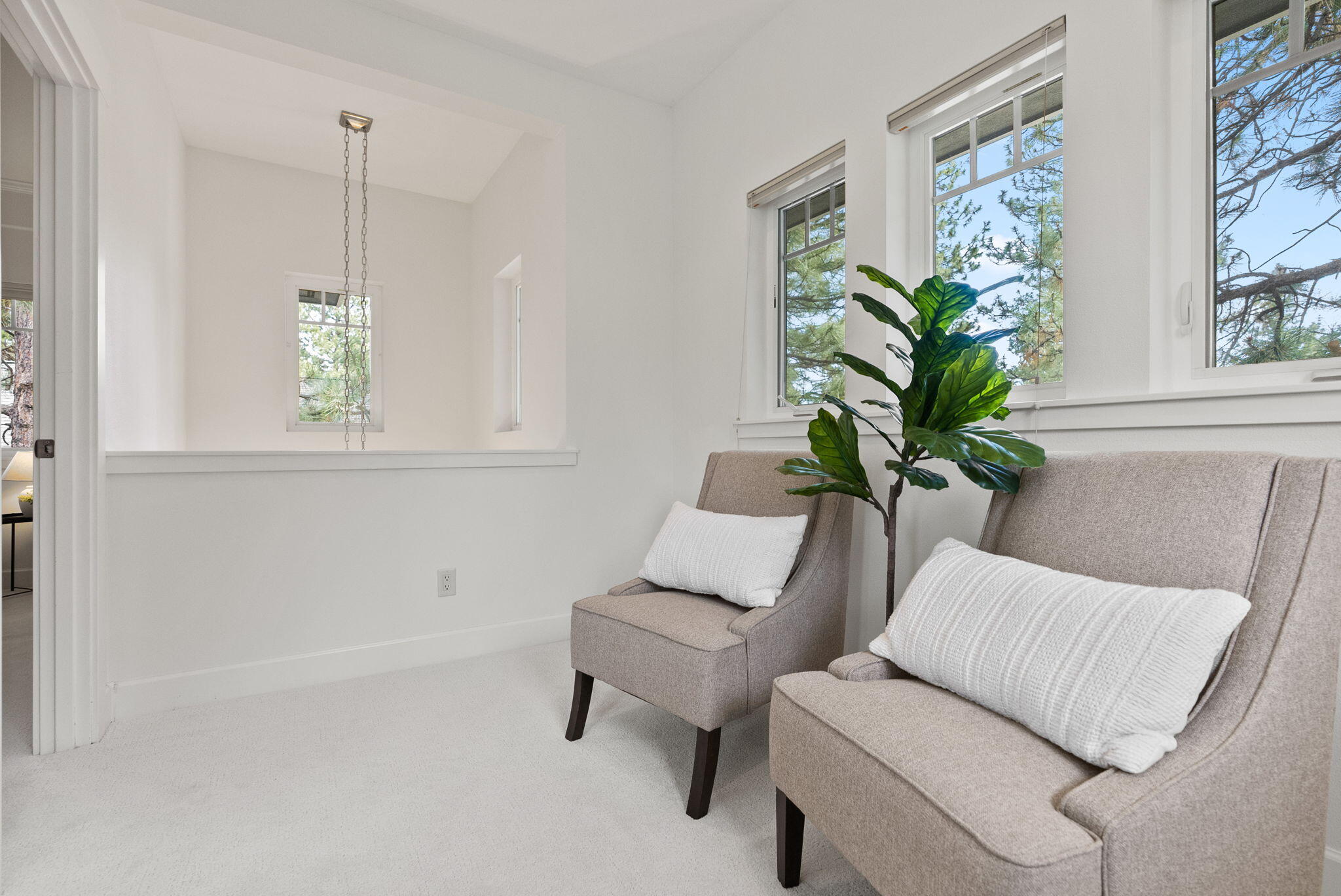 2484 NW Sacagawea Lane