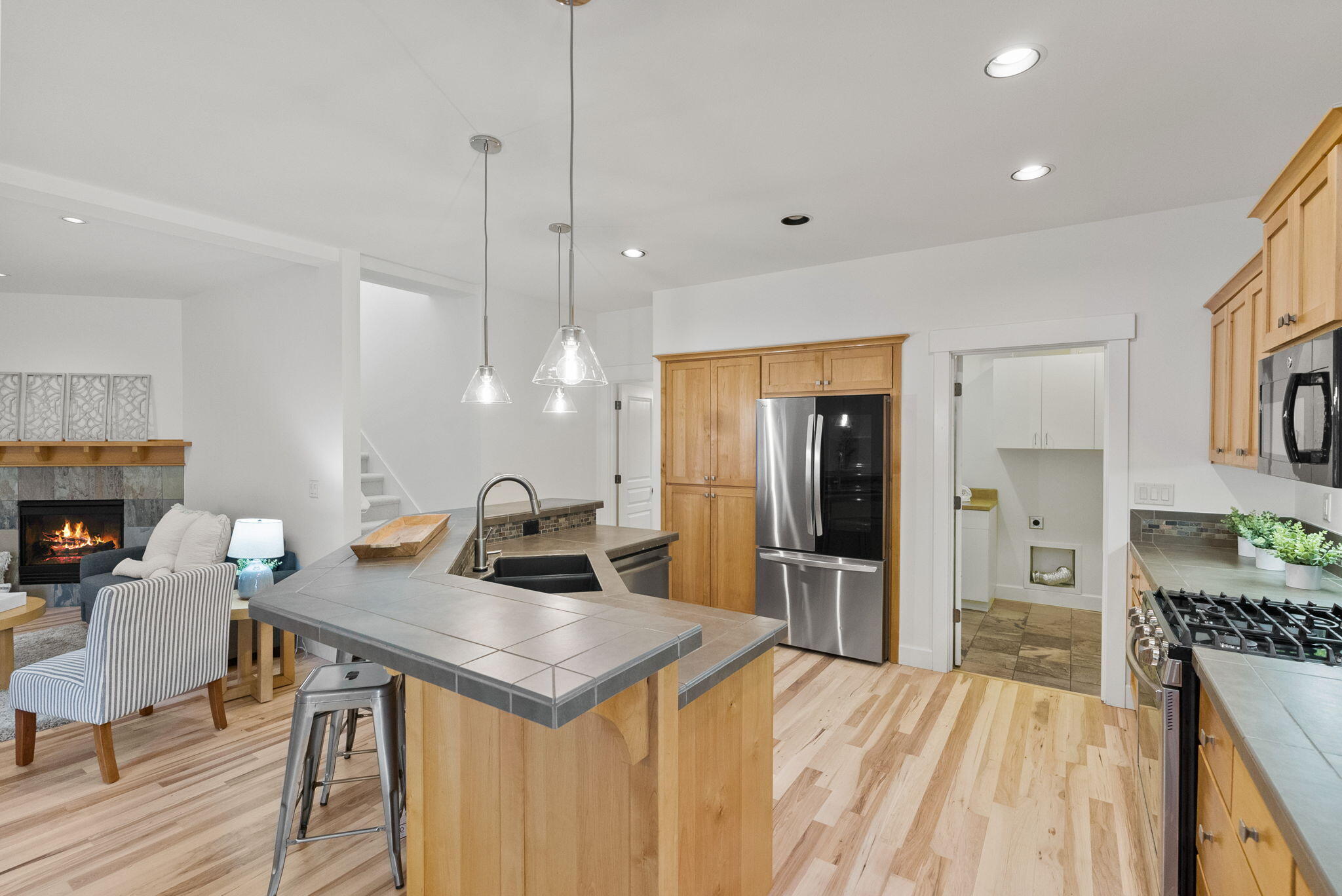 2484 NW Sacagawea Lane