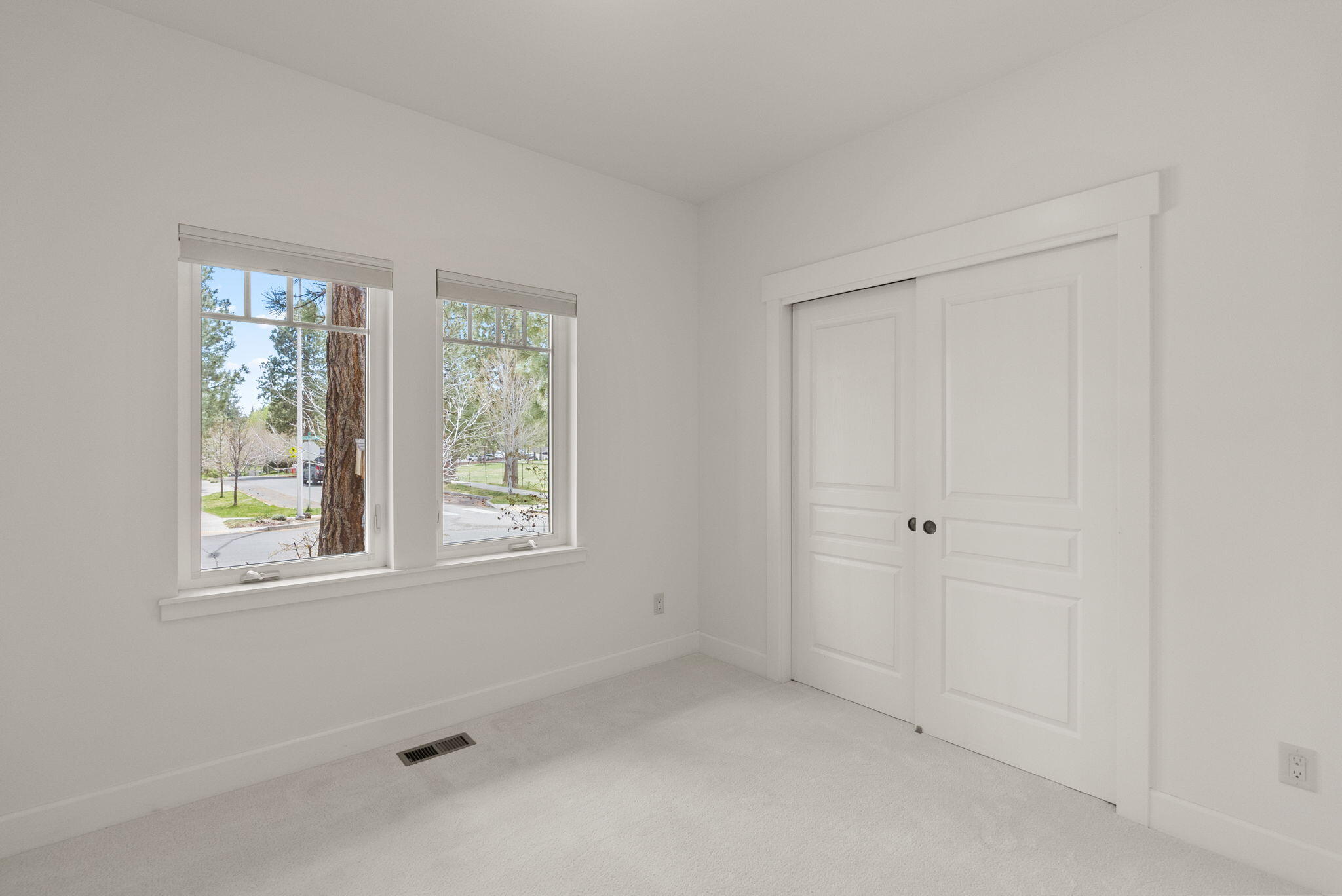 2484 NW Sacagawea Lane