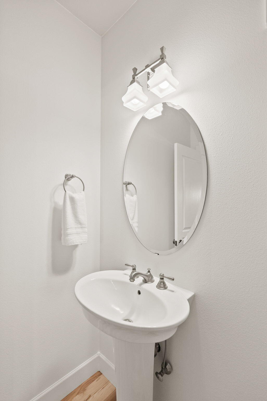 2484 NW Sacagawea Lane