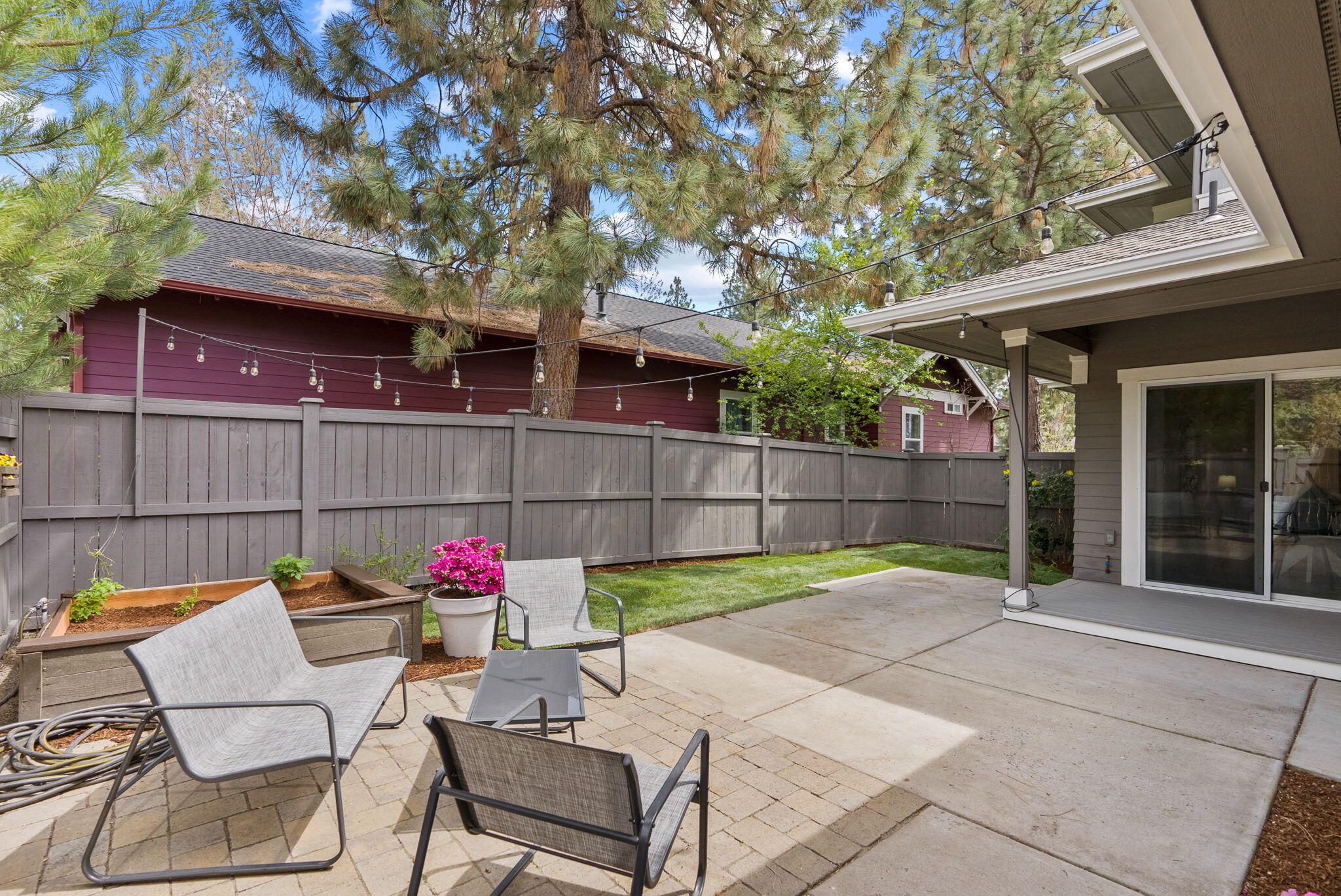 2484 NW Sacagawea Lane