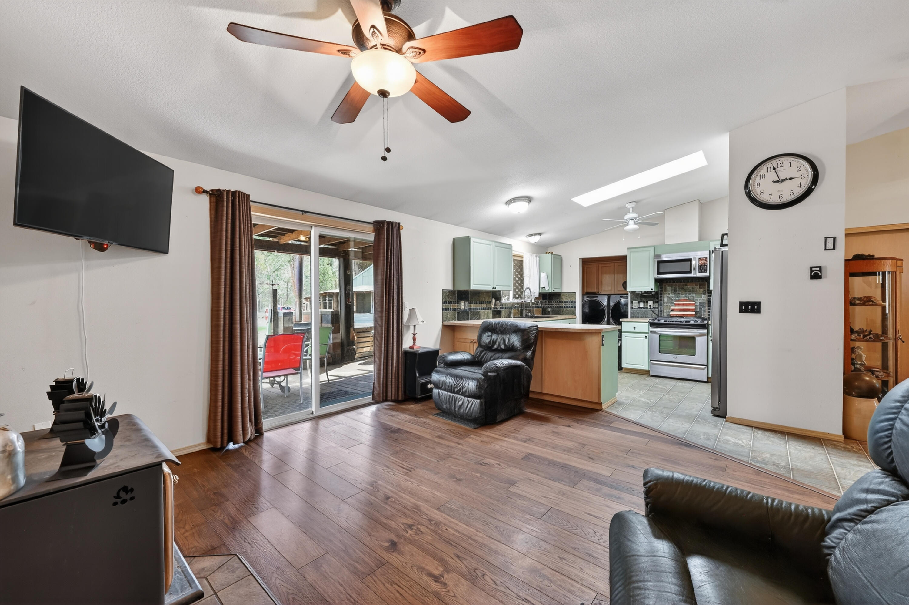 15495 Federal Road