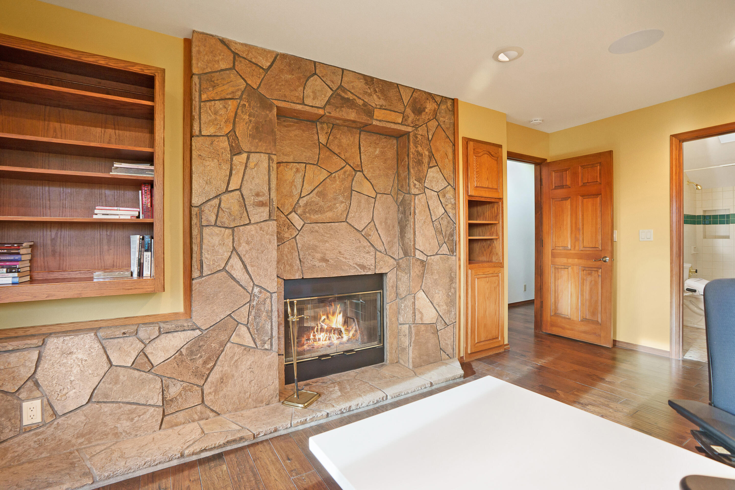 2889 NW Starview Drive