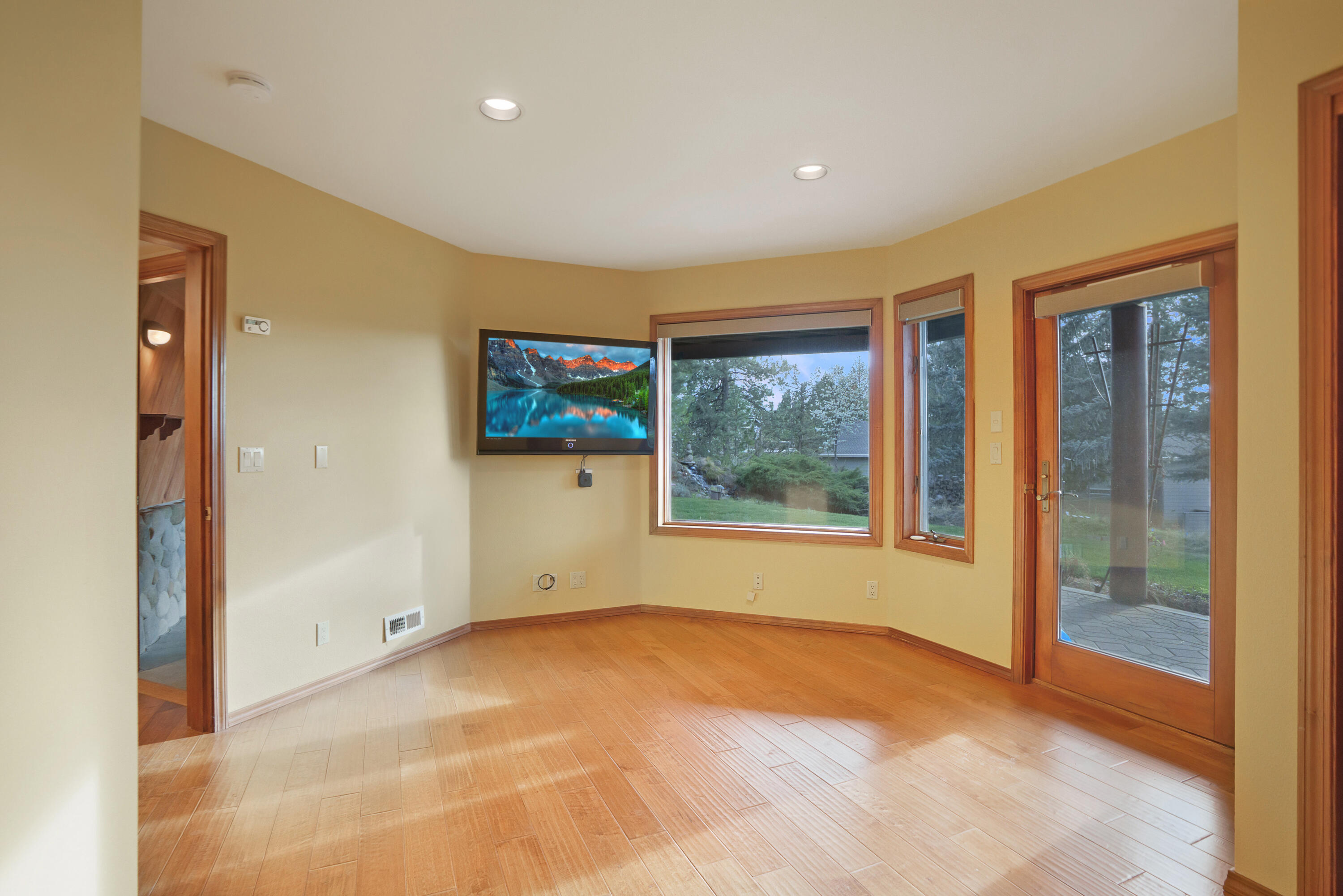 2889 NW Starview Drive