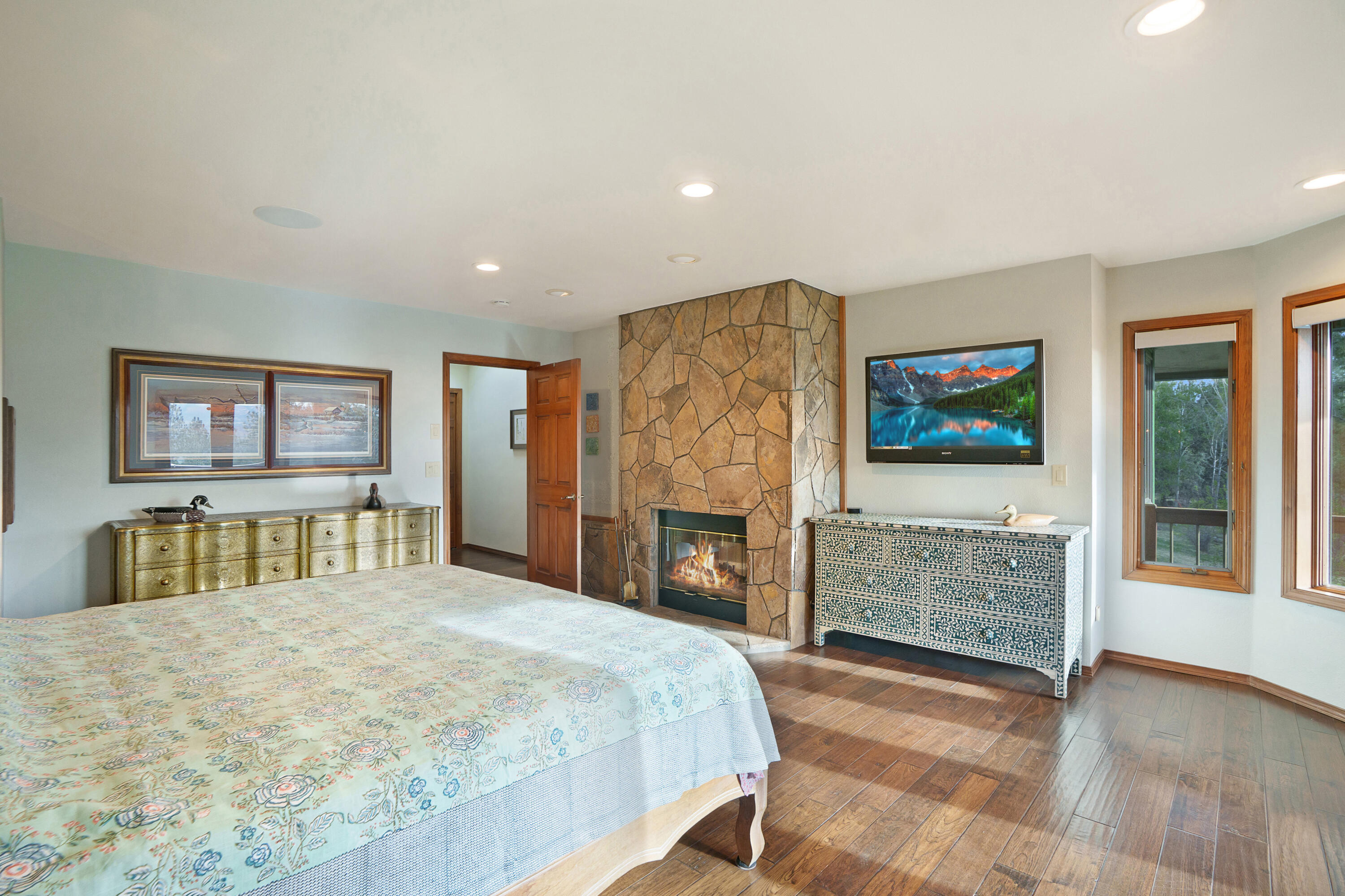 2889 NW Starview Drive