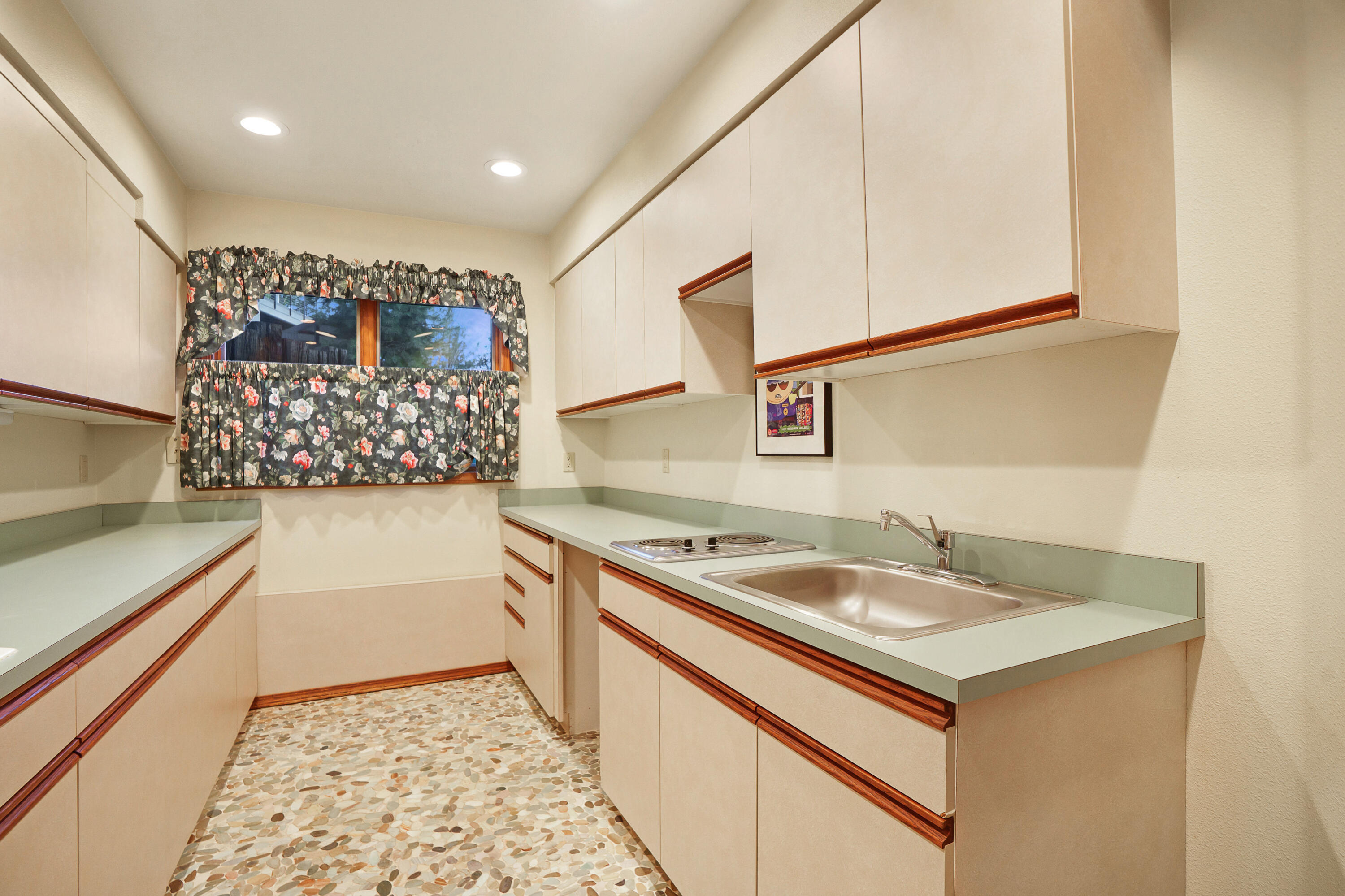 2889 NW Starview Drive