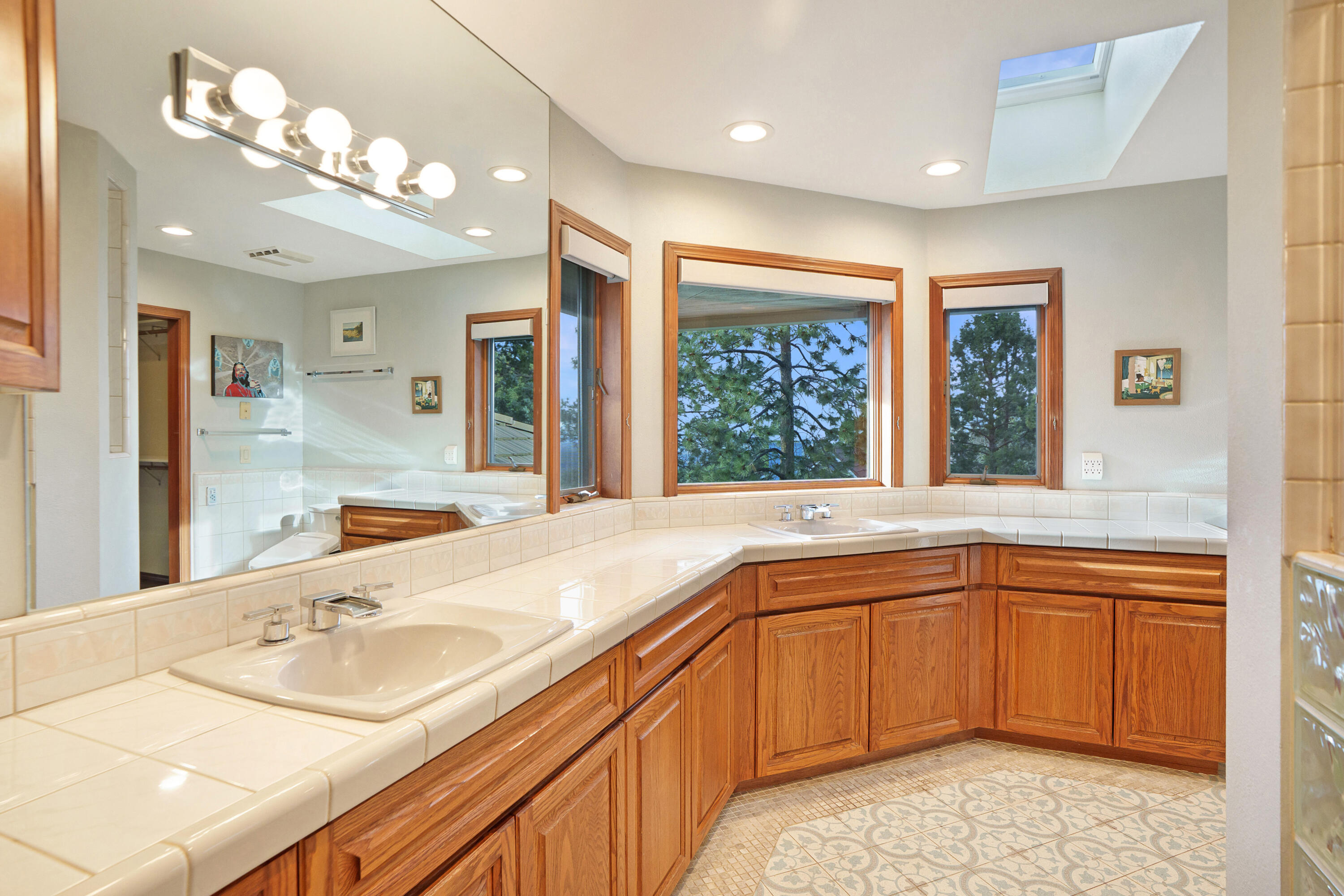 2889 NW Starview Drive