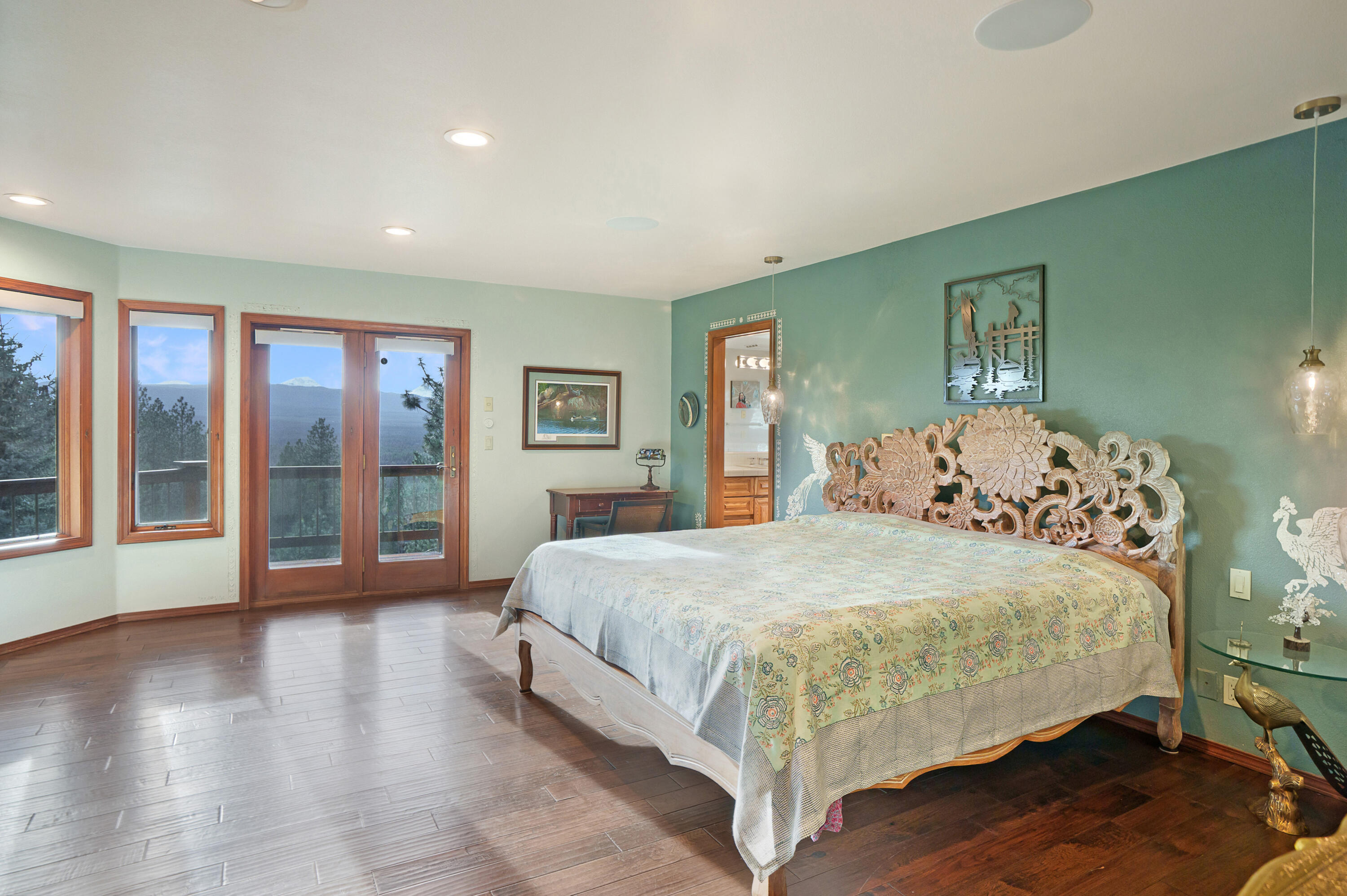 2889 NW Starview Drive