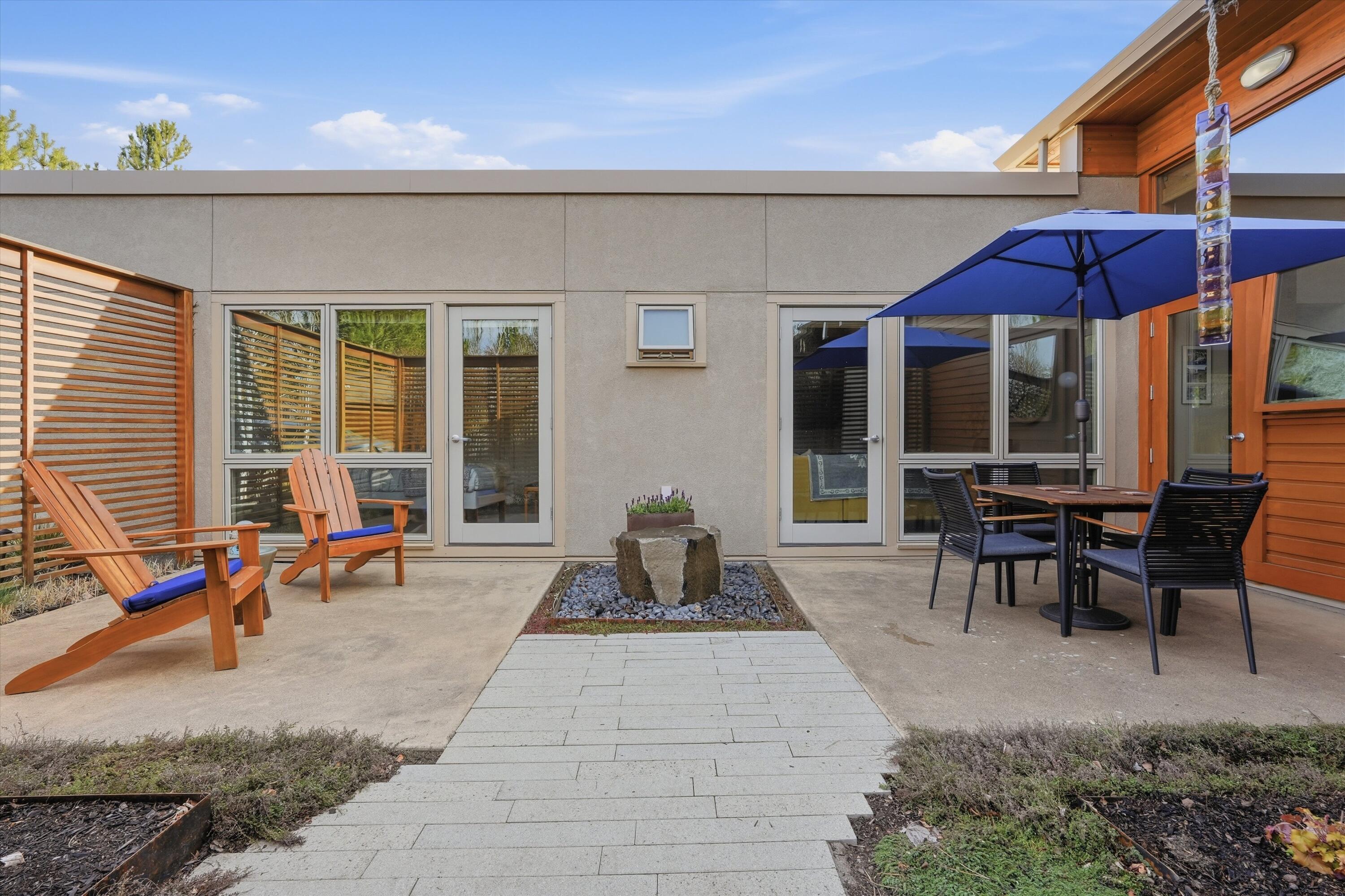 2207 NW Reserve Camp Court