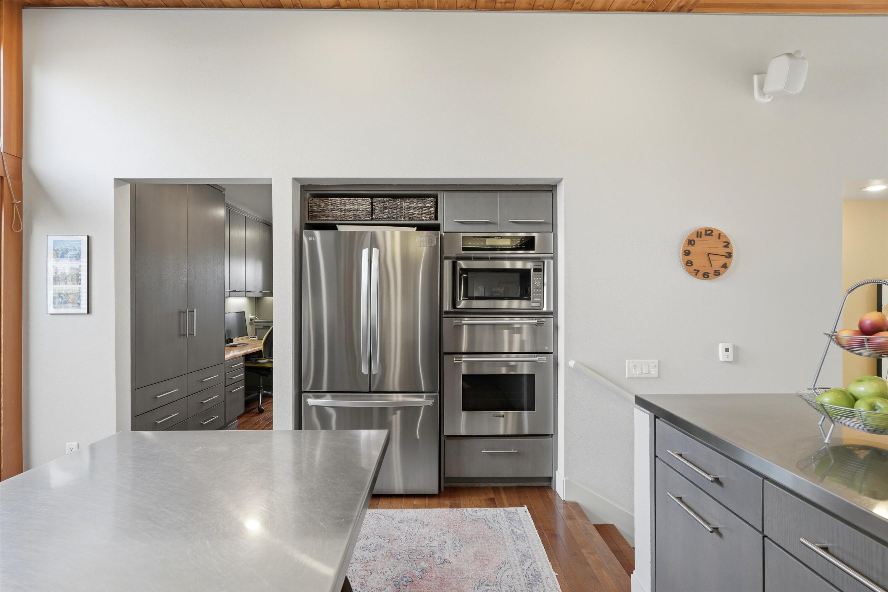 2207 NW Reserve Camp Court