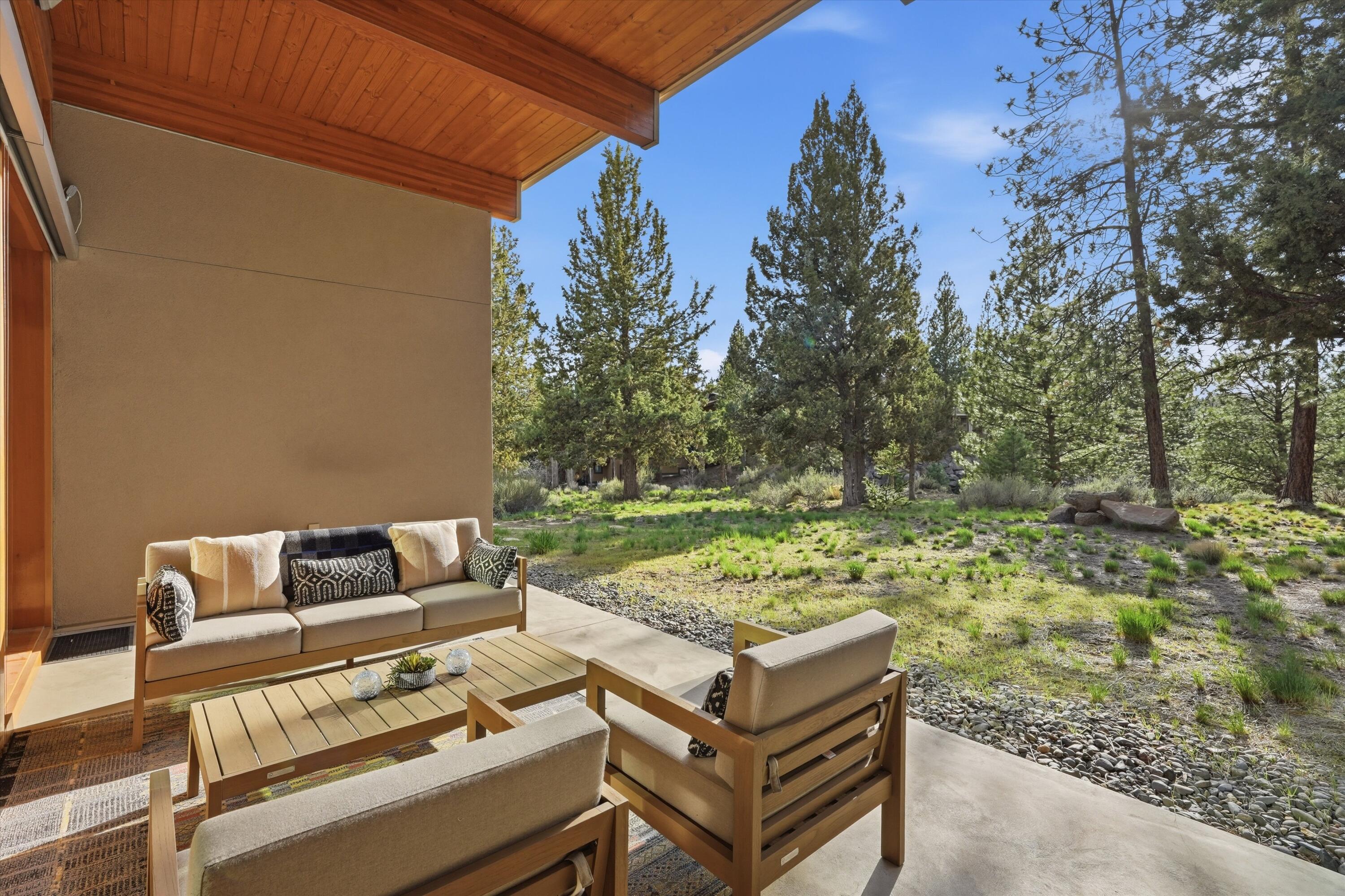 2207 NW Reserve Camp Court