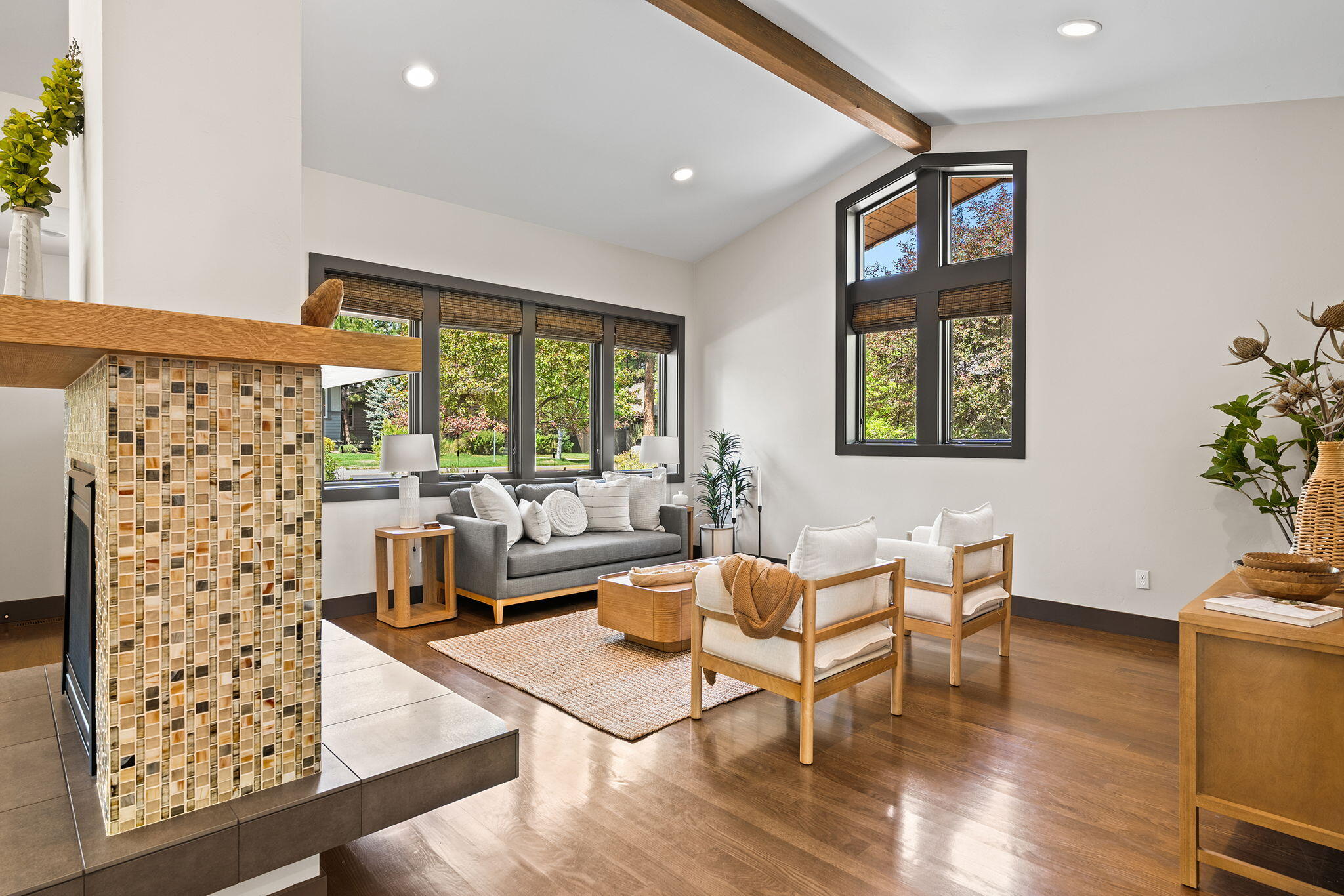 2294 NW High Lakes Loop