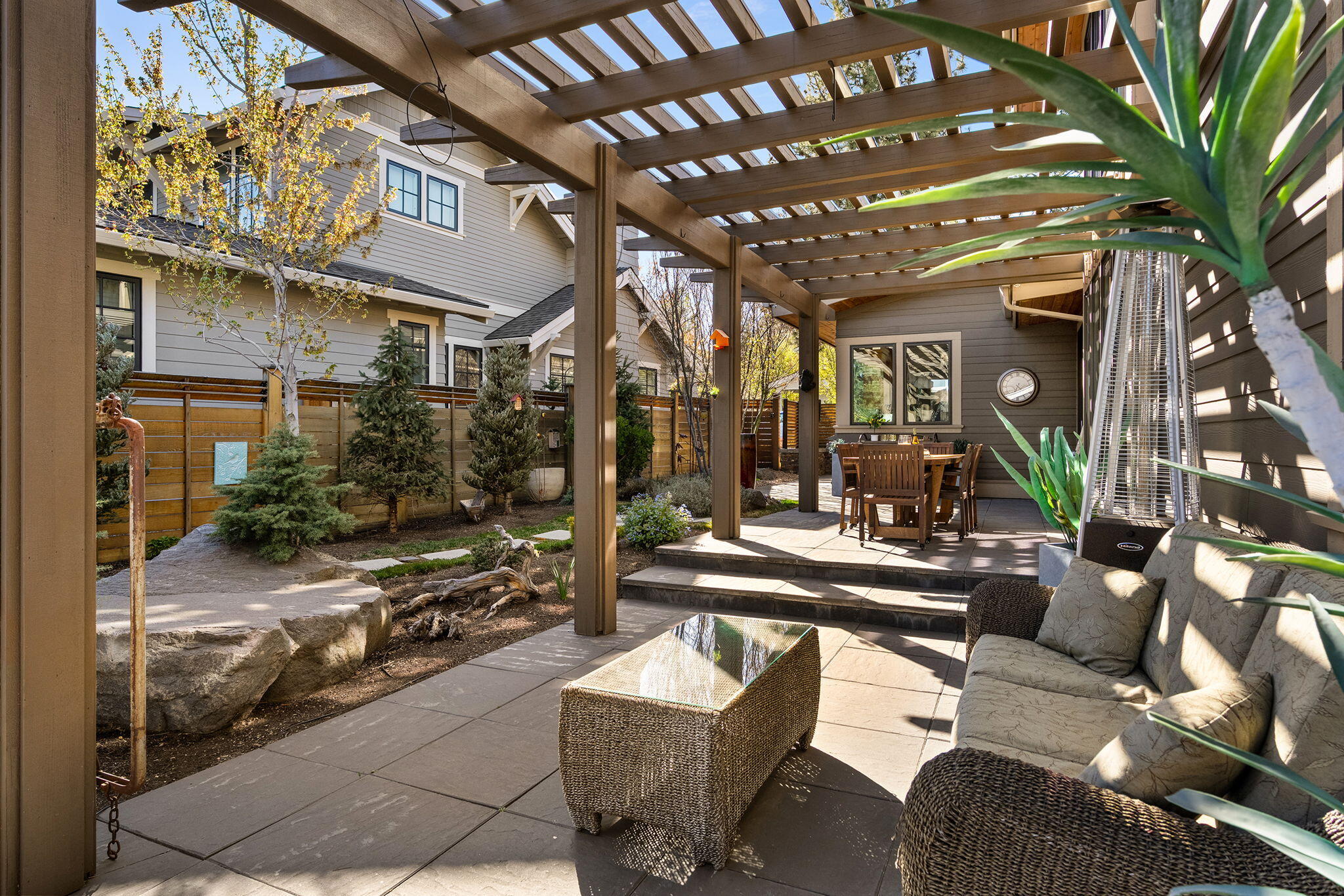 2294 NW High Lakes Loop