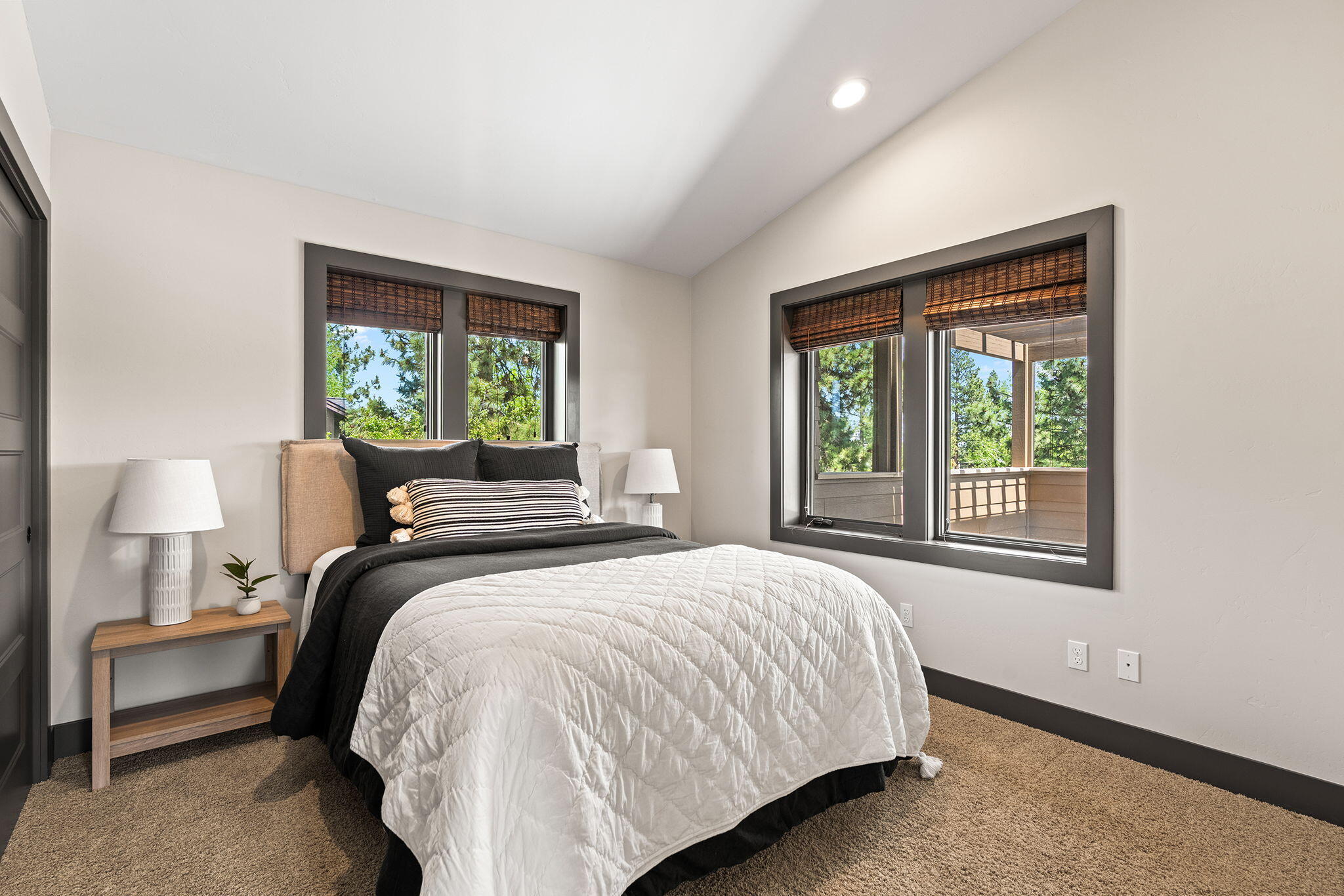 2294 NW High Lakes Loop