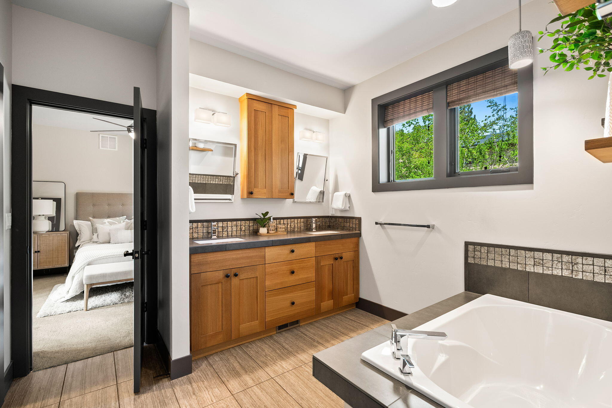 2294 NW High Lakes Loop