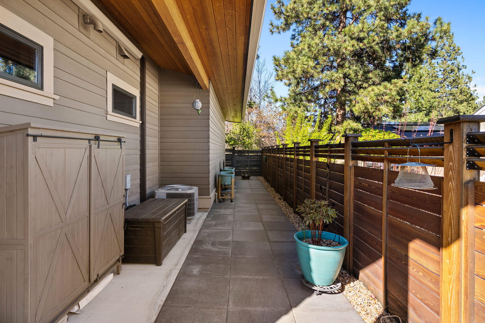 2294 NW High Lakes Loop