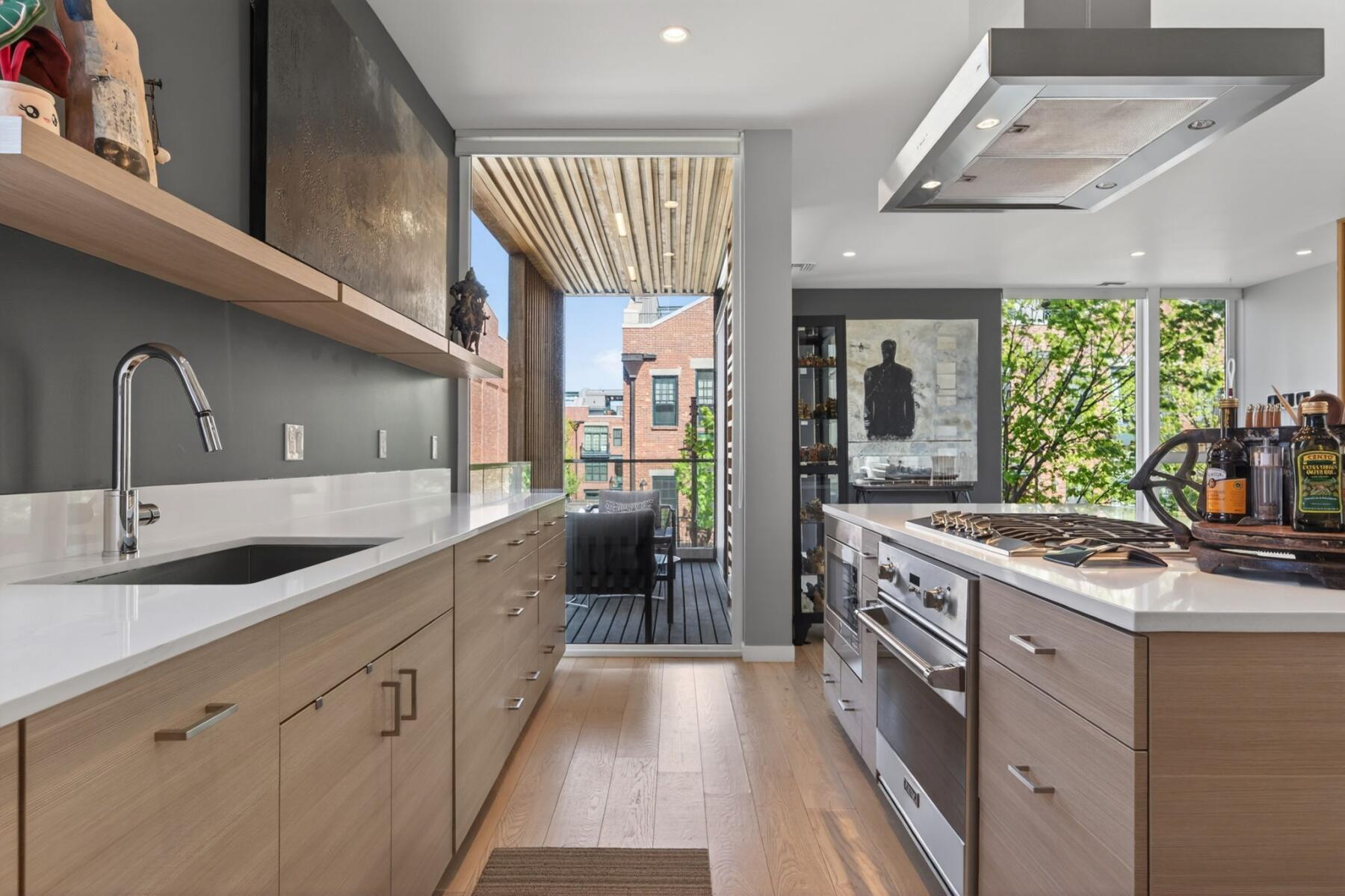 55 SW Wall Street, UNIT 3 & 3A